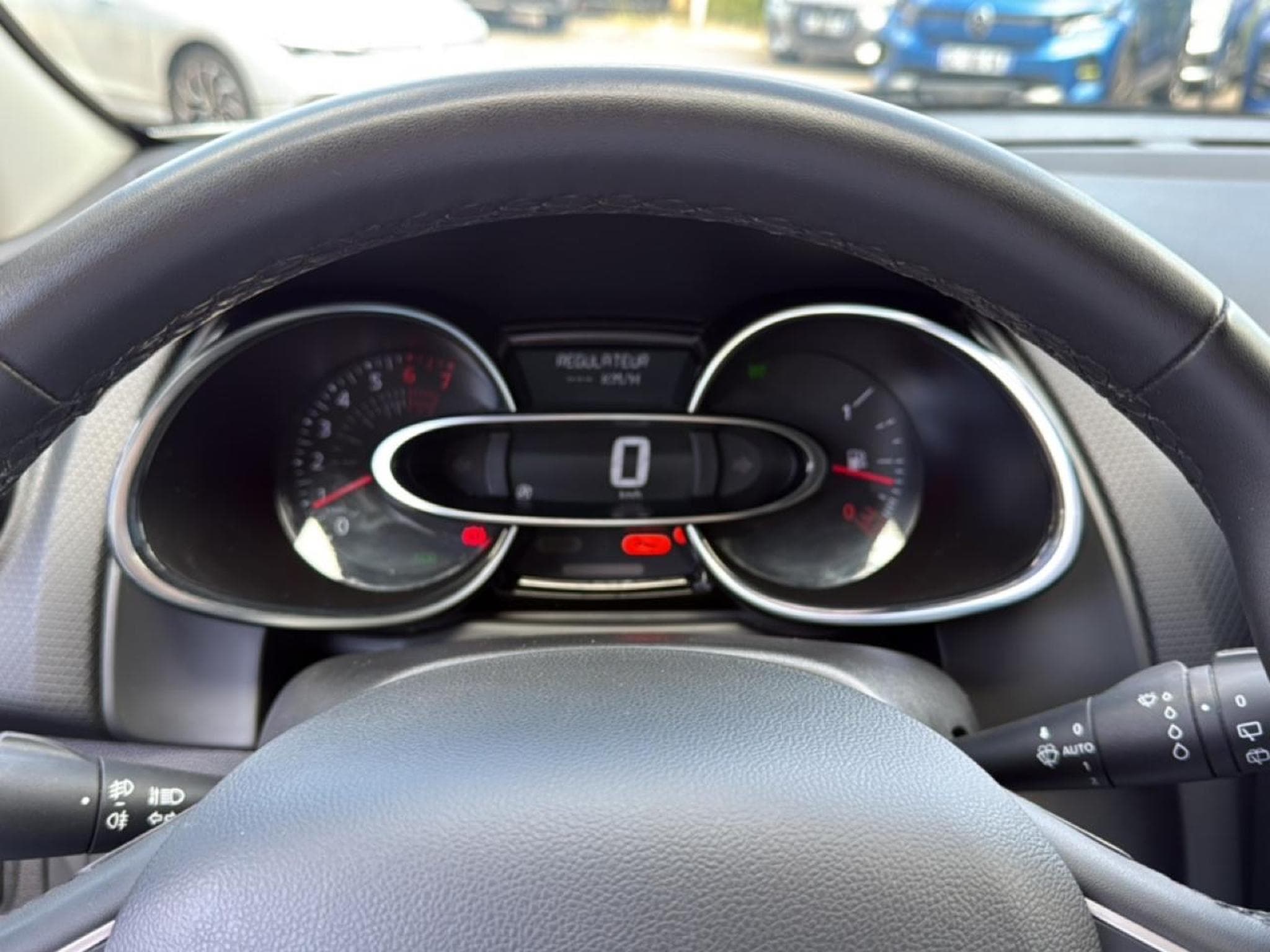 Renault CLIO IV ESTATE 0.9 TCE 90 ENERGY LIMITED (2019) - Foto 20