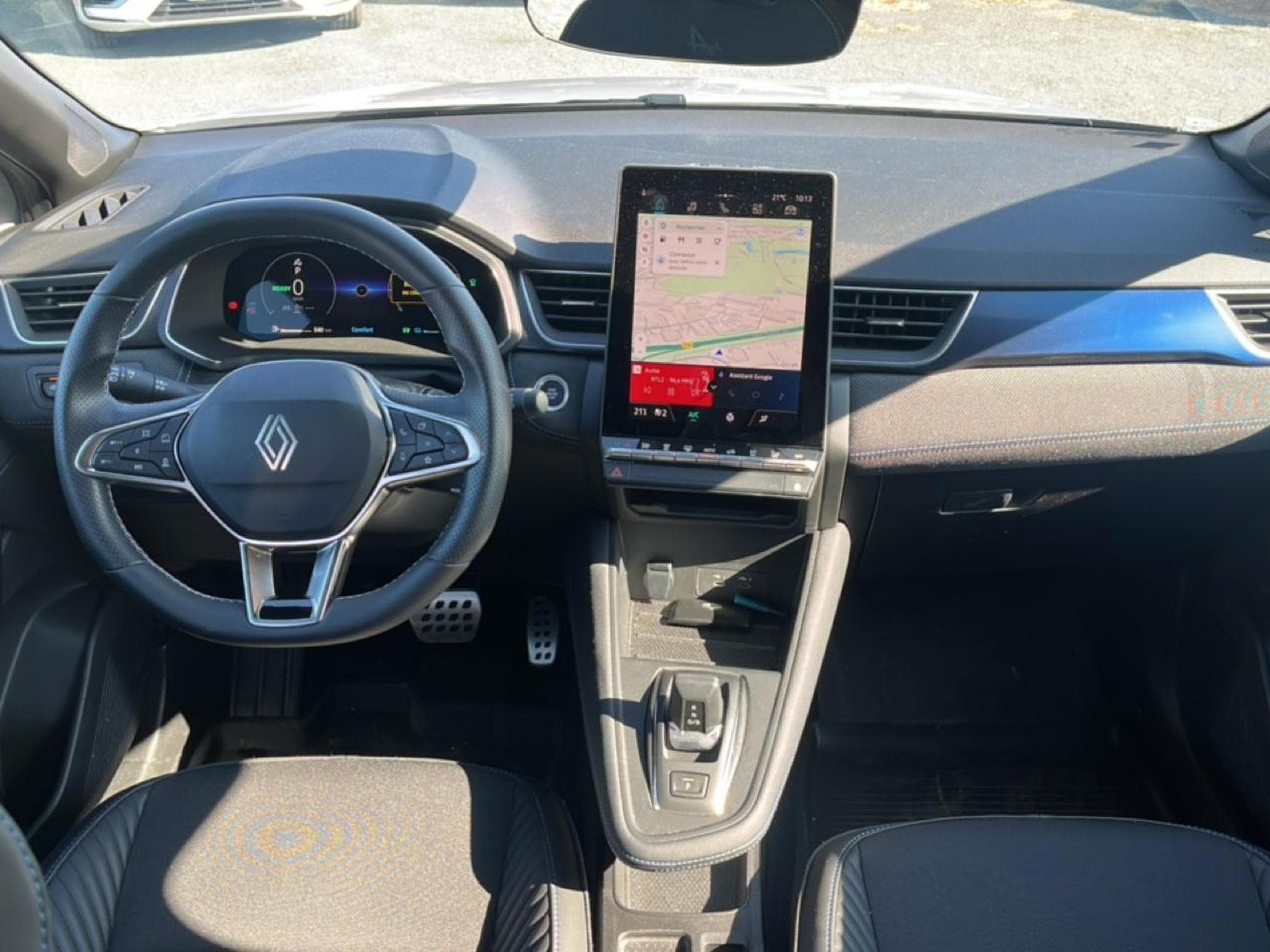 Renault Captur 1.8 E-TECH FULL HYBRID 160 ESPRIT ALPINE (2025) - Foto 11
