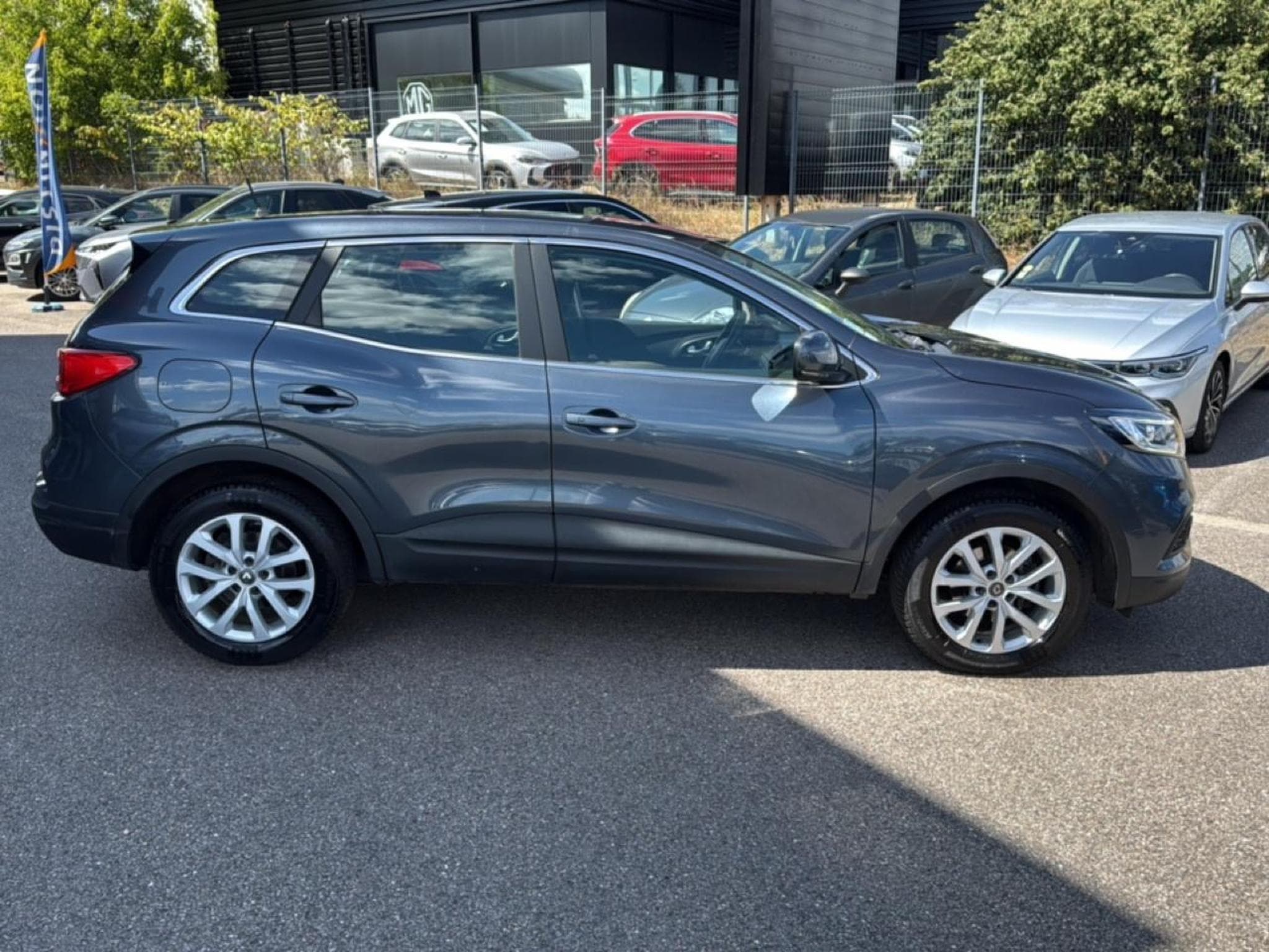 Renault KADJAR 1.5 BLUE DCI 115 LIFE (2019) - Foto 4