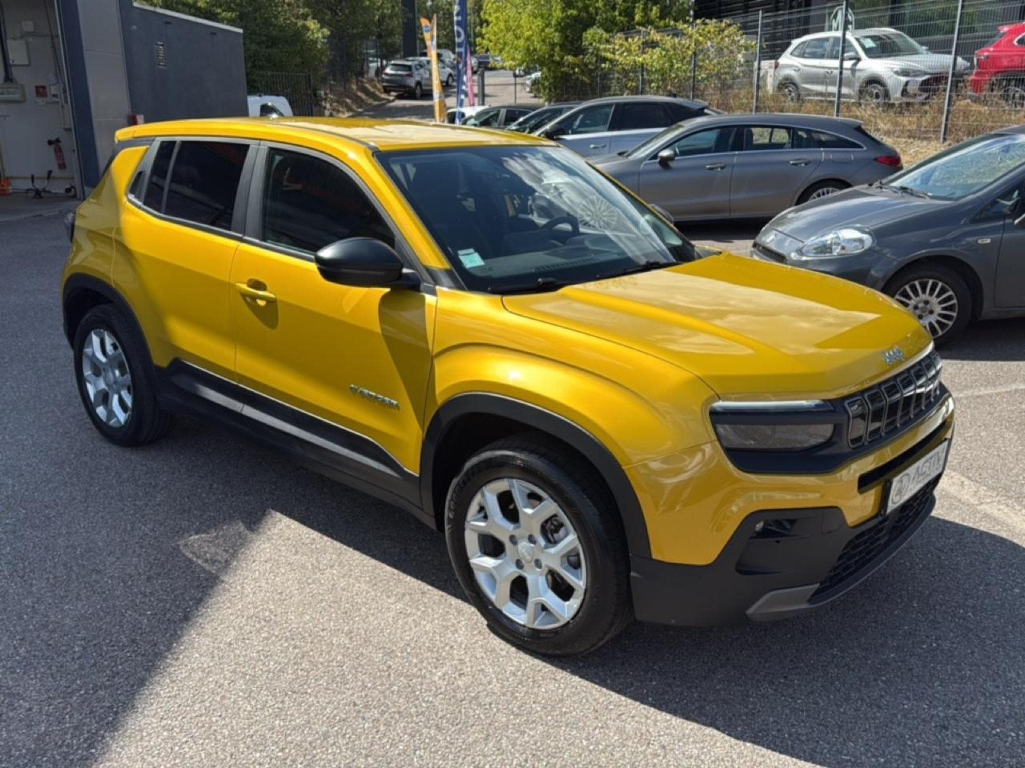 Jeep AVENGER ELECTRIQUE 156 115KW LONGITUDE (2023) - Foto 3