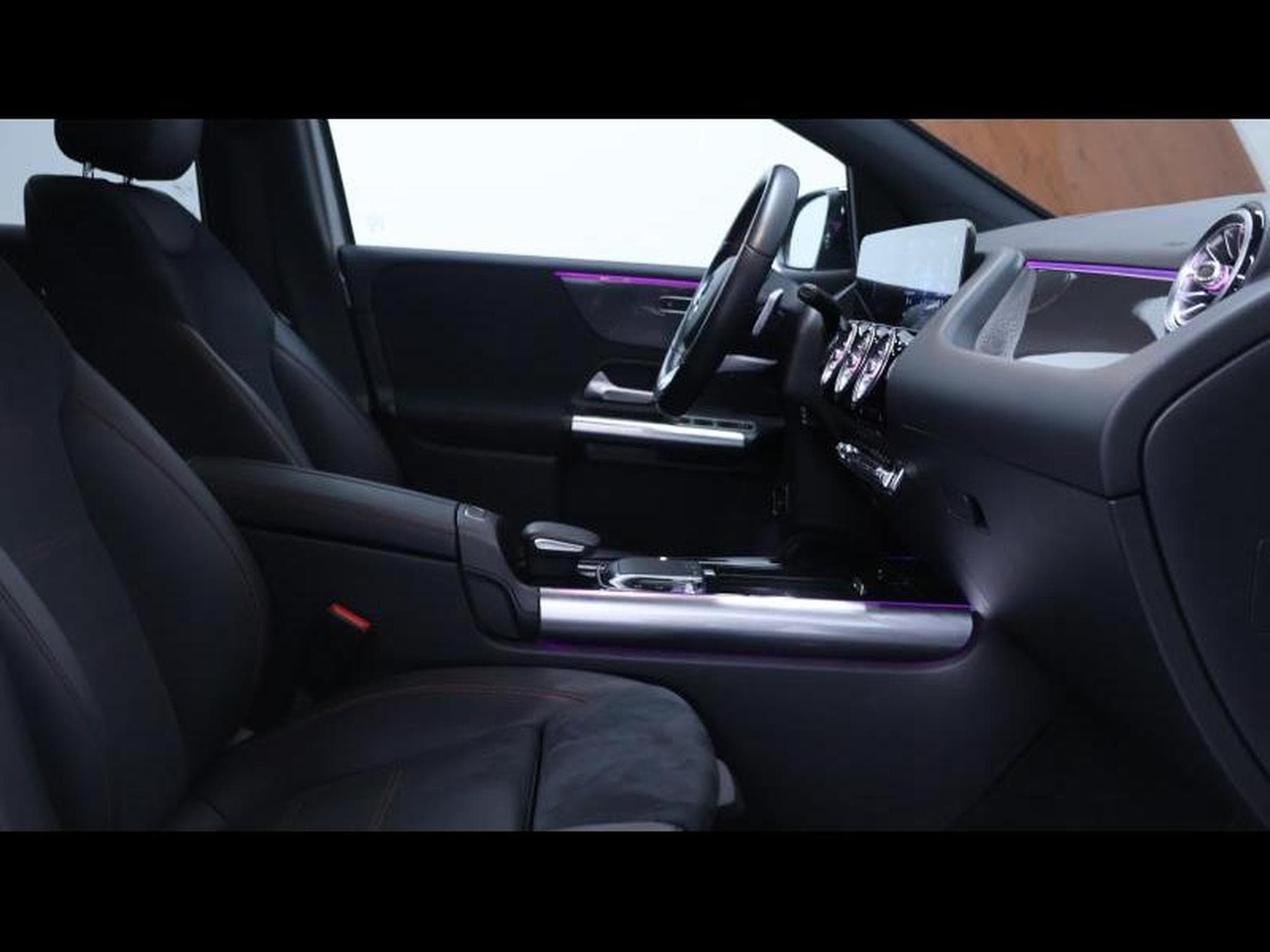 Mercedes B 200 AMG Line 7G-DCT (2020) - Photo 11