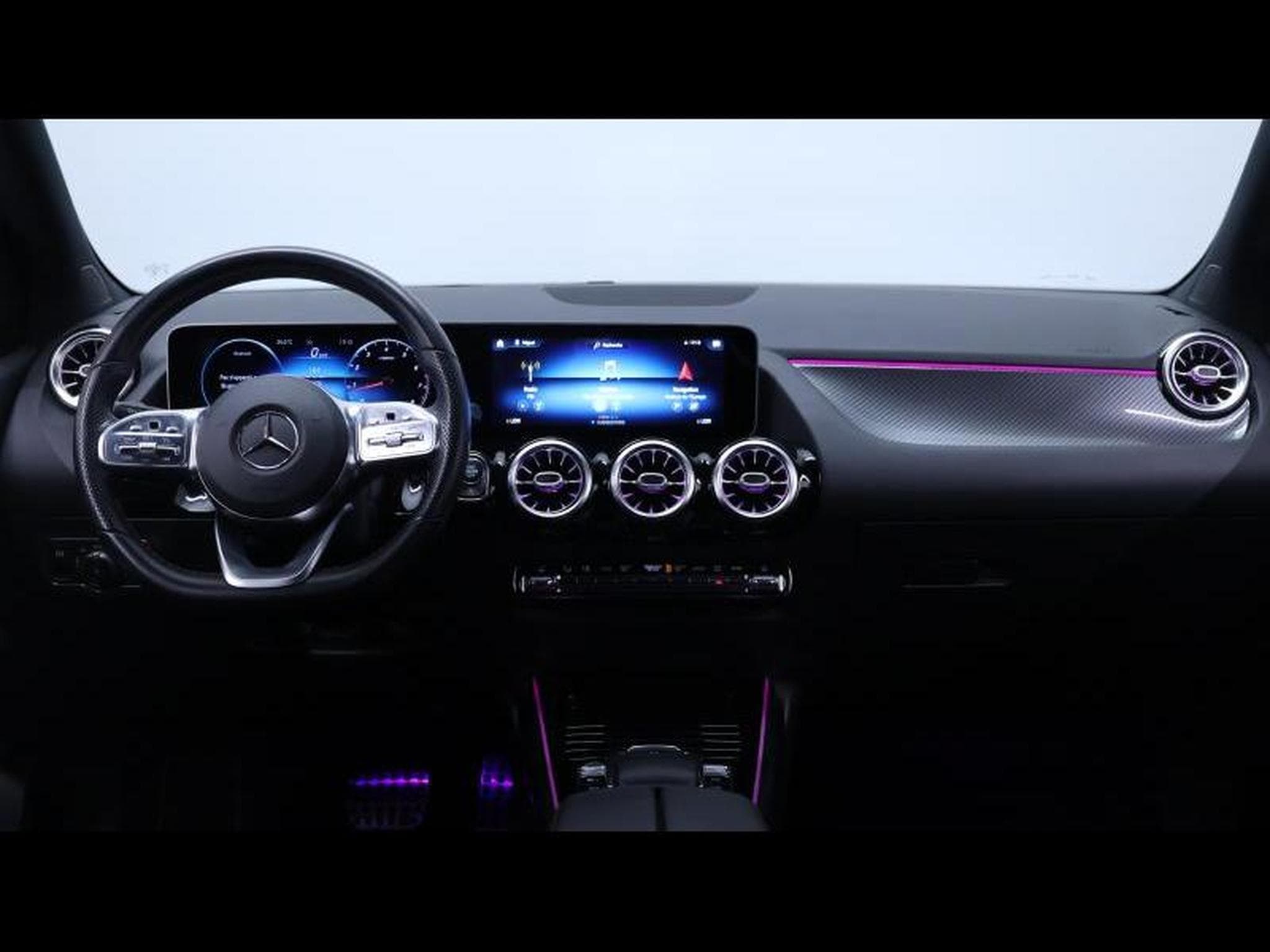 Mercedes B 200 AMG Line 7G-DCT (2020) - Photo 15