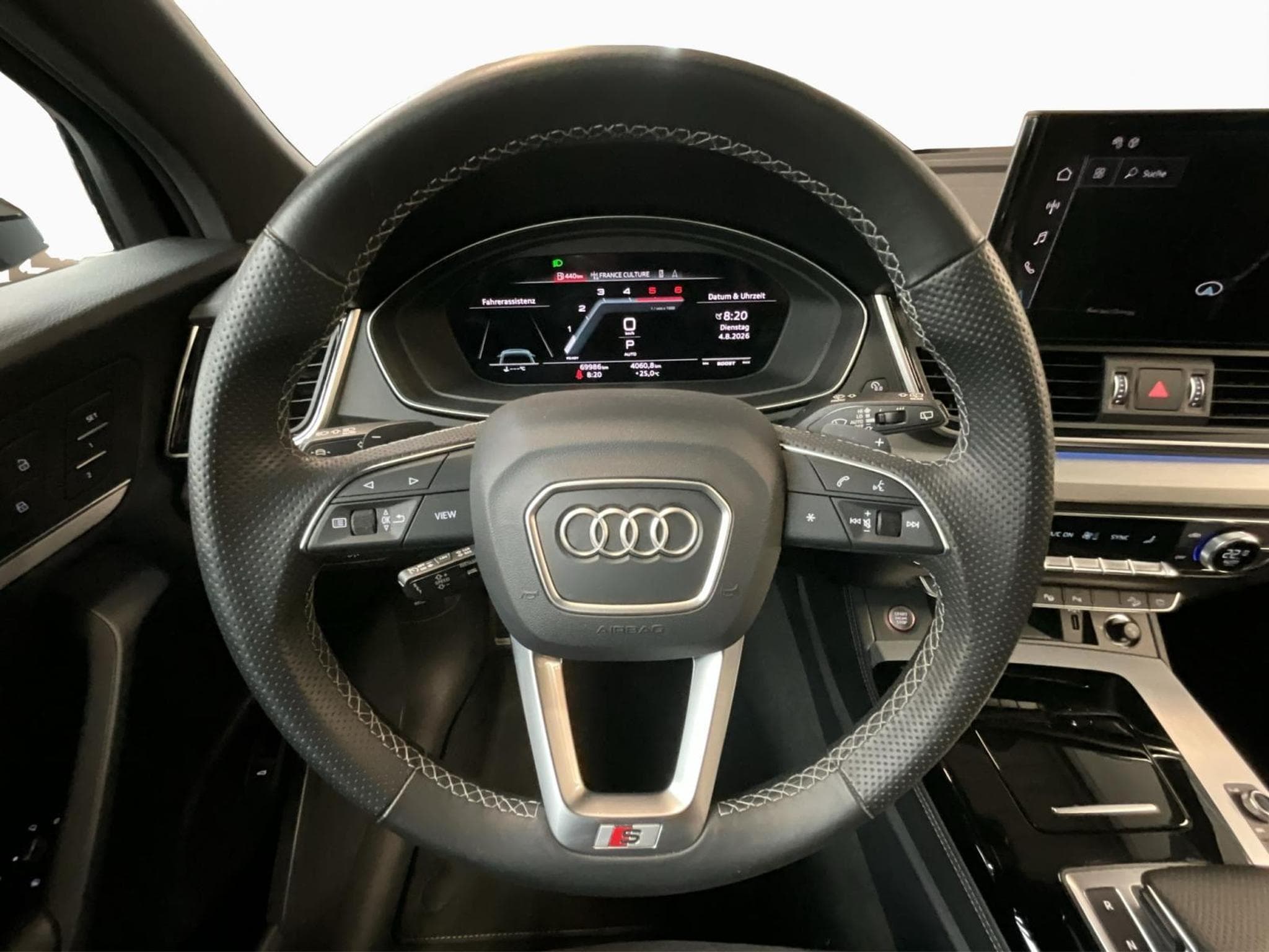 Audi SQ5 TDI+Quattro+TipTronic+P.Premium+Pano+Black-Style (2023) - Photo 10