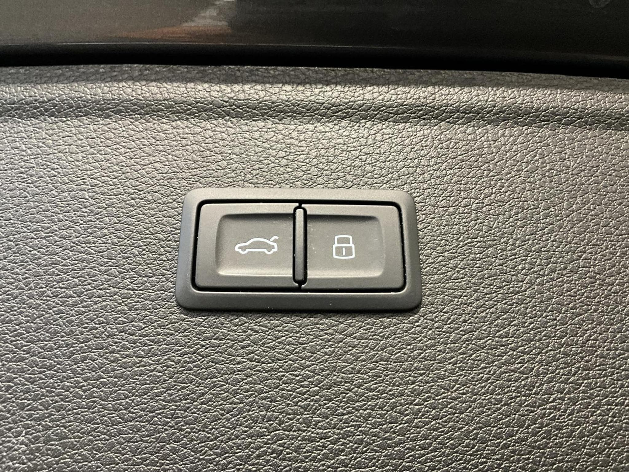 Audi SQ5 TDI+Quattro+TipTronic+P.Premium+Pano+Black-Style (2023) - Photo 19