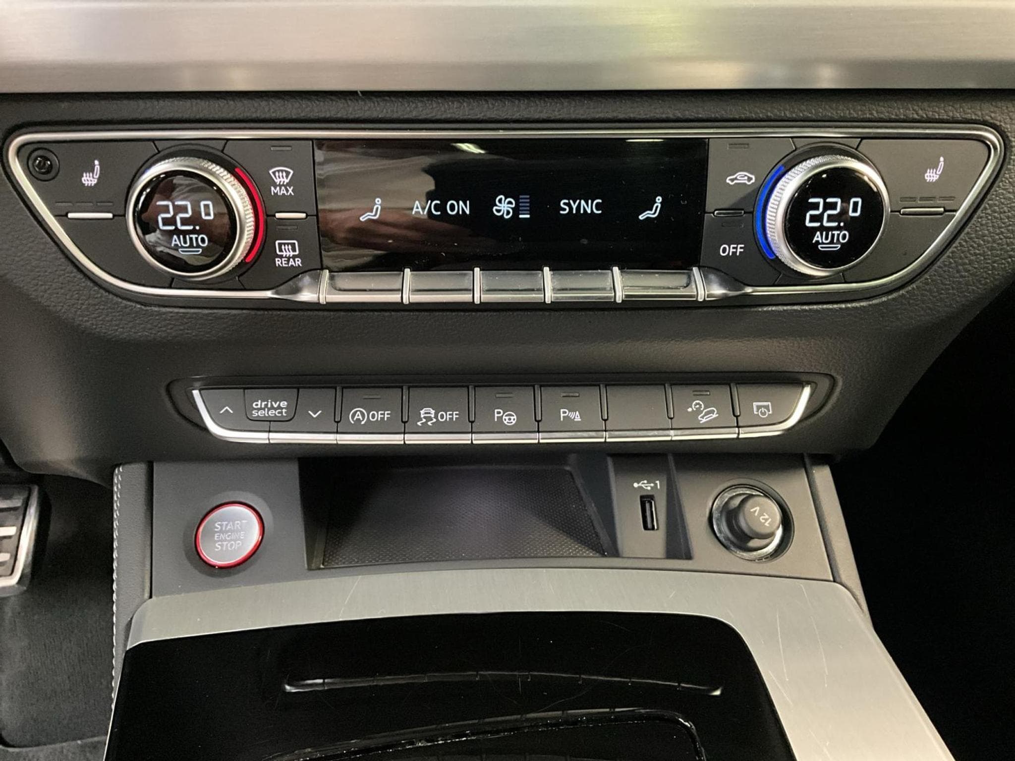 Audi SQ5 TDI+Quattro+TipTronic+P.Premium+Pano+Black-Style (2023) - Photo 21