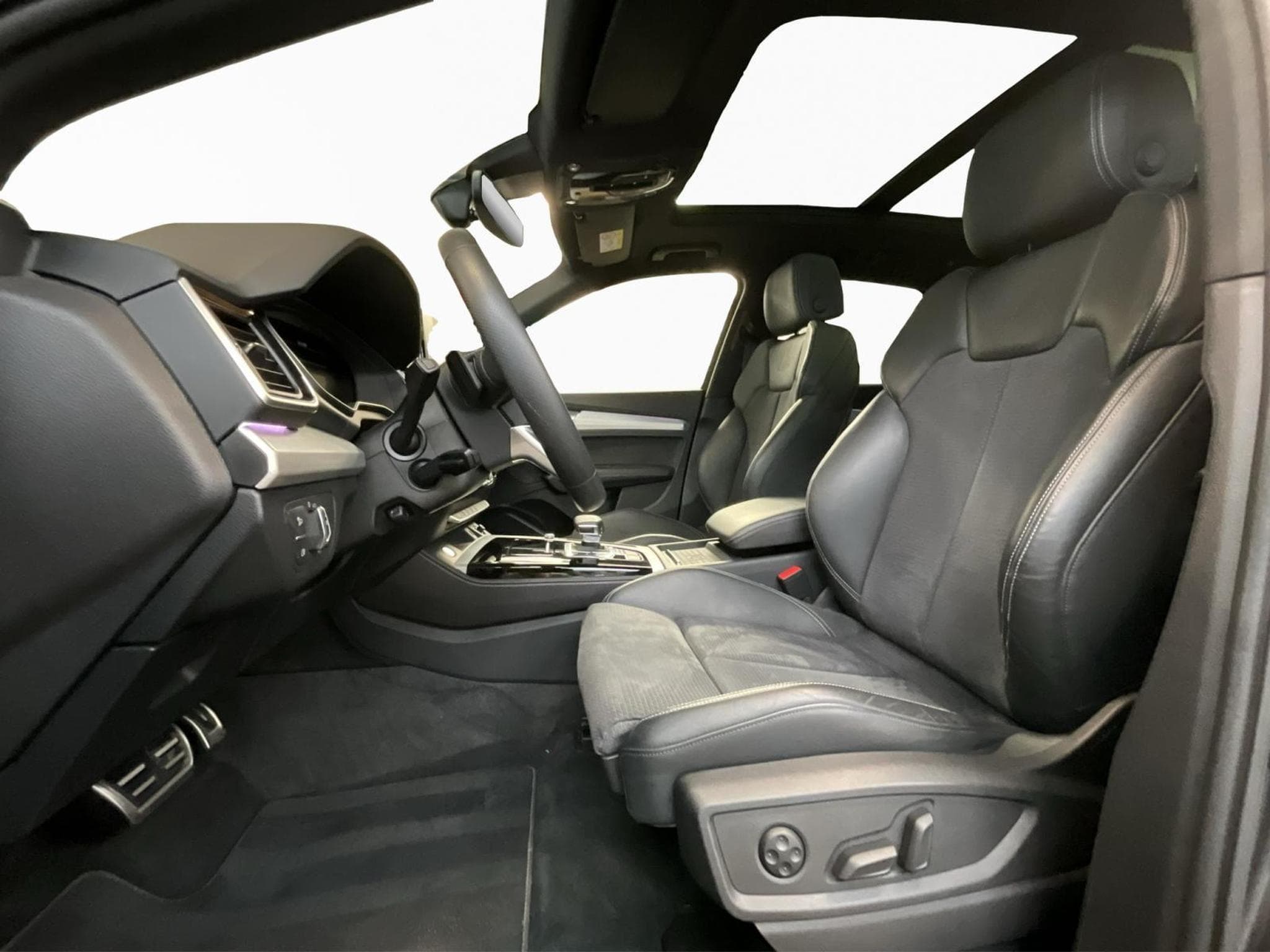 Audi SQ5 TDI+Quattro+TipTronic+P.Premium+Pano+Black-Style (2023) - Photo 9