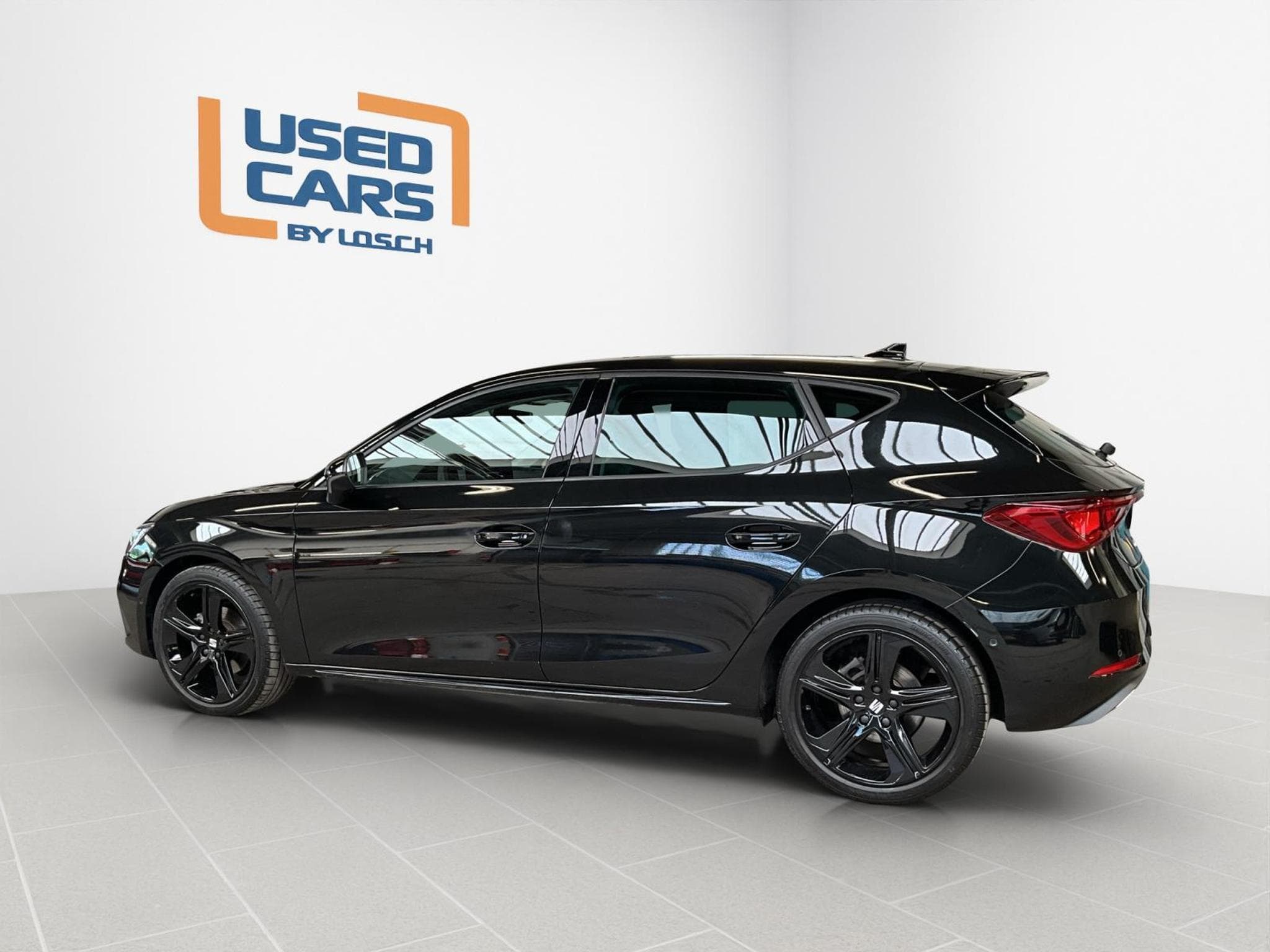 Seat Leon FR+Black-Edition+Matrix-LED+P.Vision+ (2025) - Photo 5