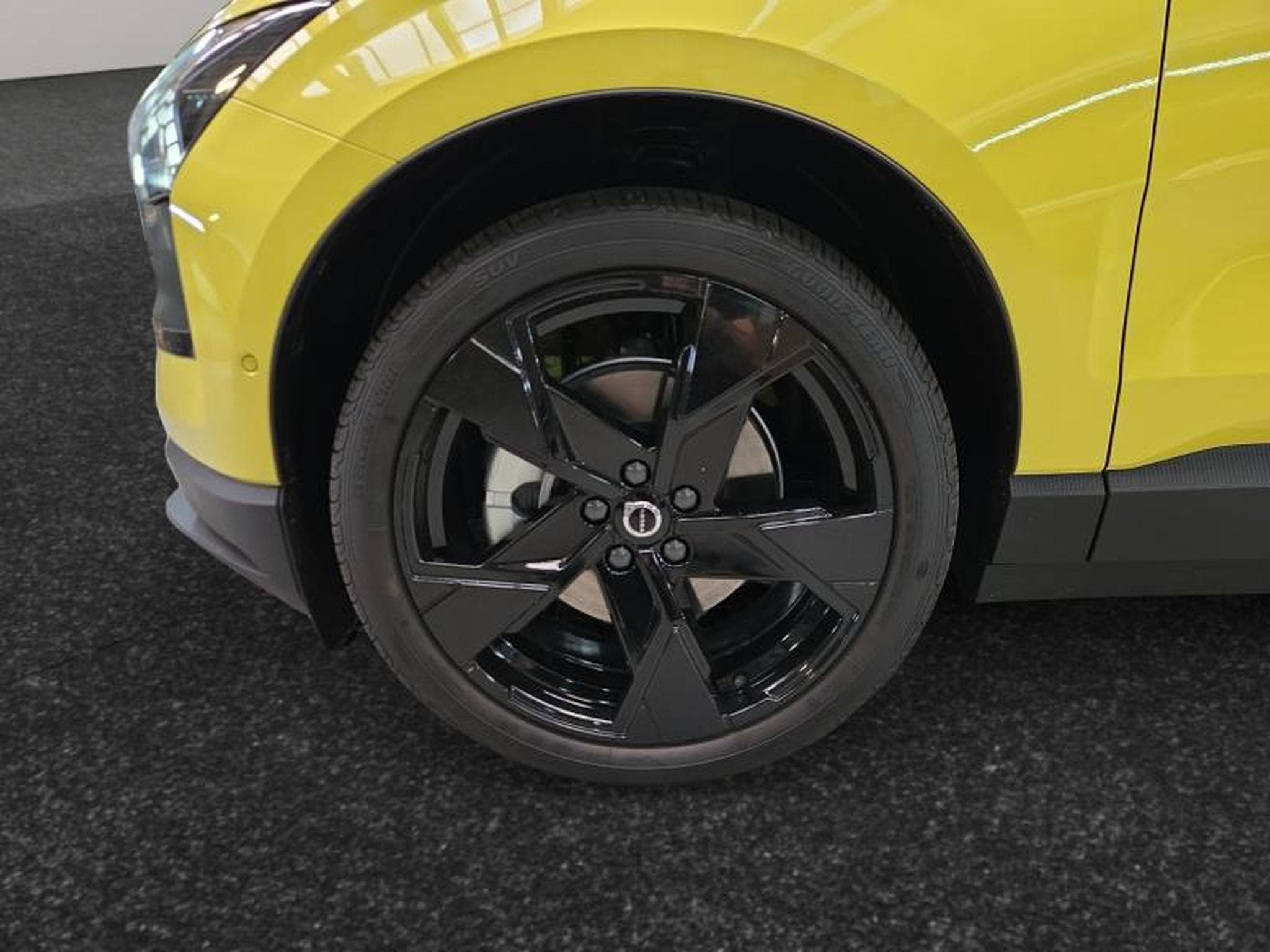 Volvo EX30 Ultra Single Motor Extended (2026) - Photo 14