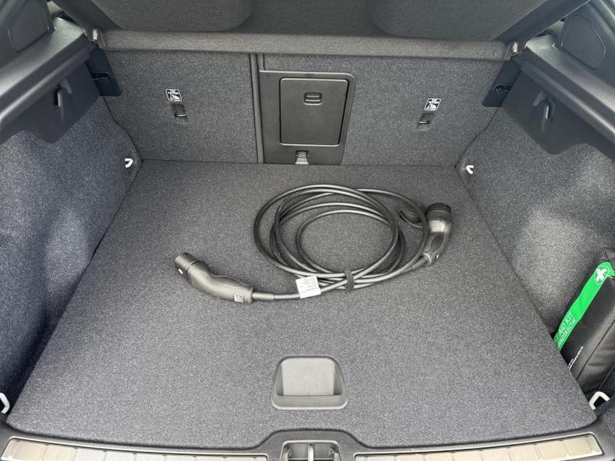 Volvo C40 Core Single Motor Extended Range (2025) - Photo 19