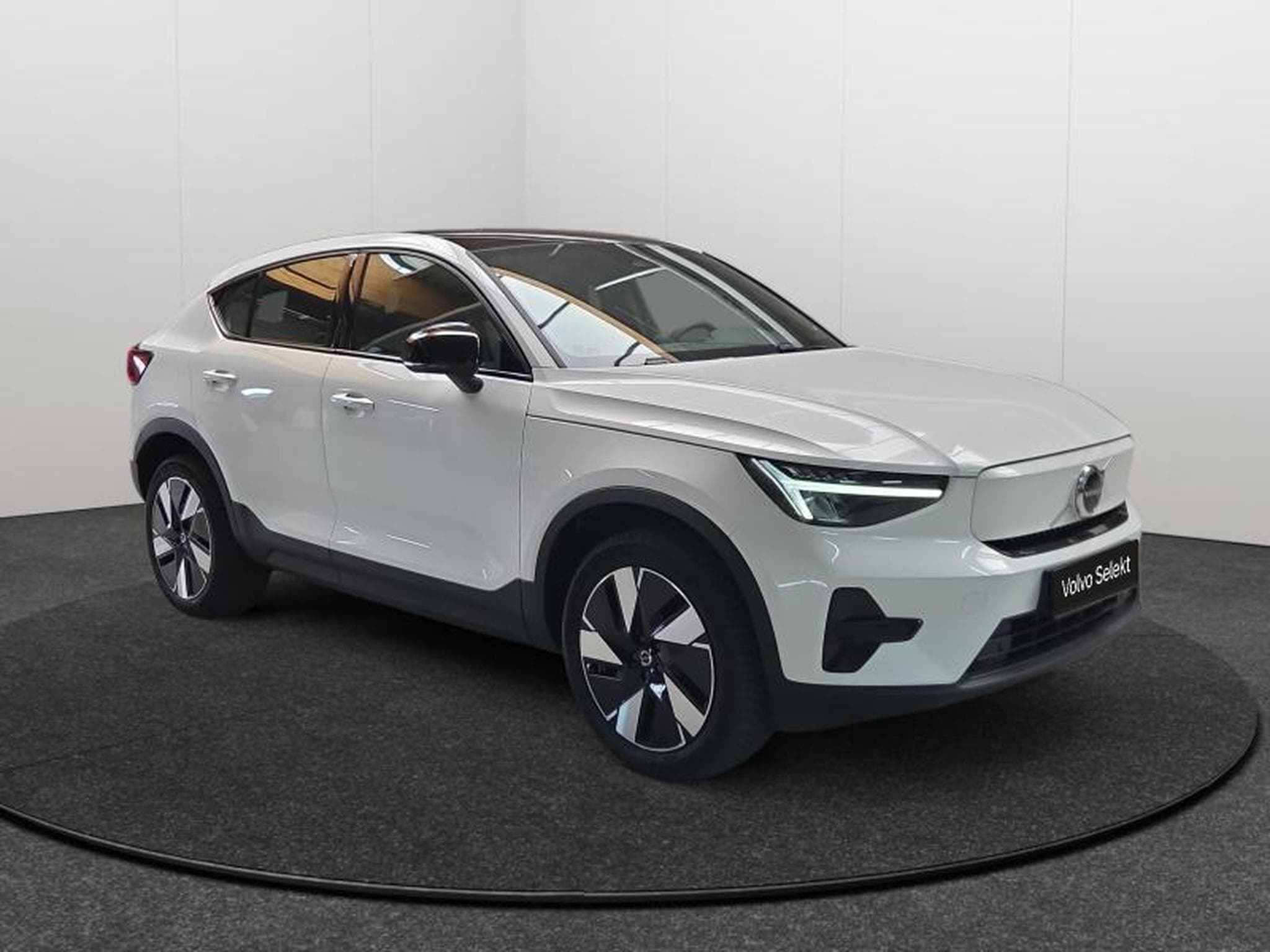 Volvo C40 Core Single Motor Extended Range (2025) - Photo 28