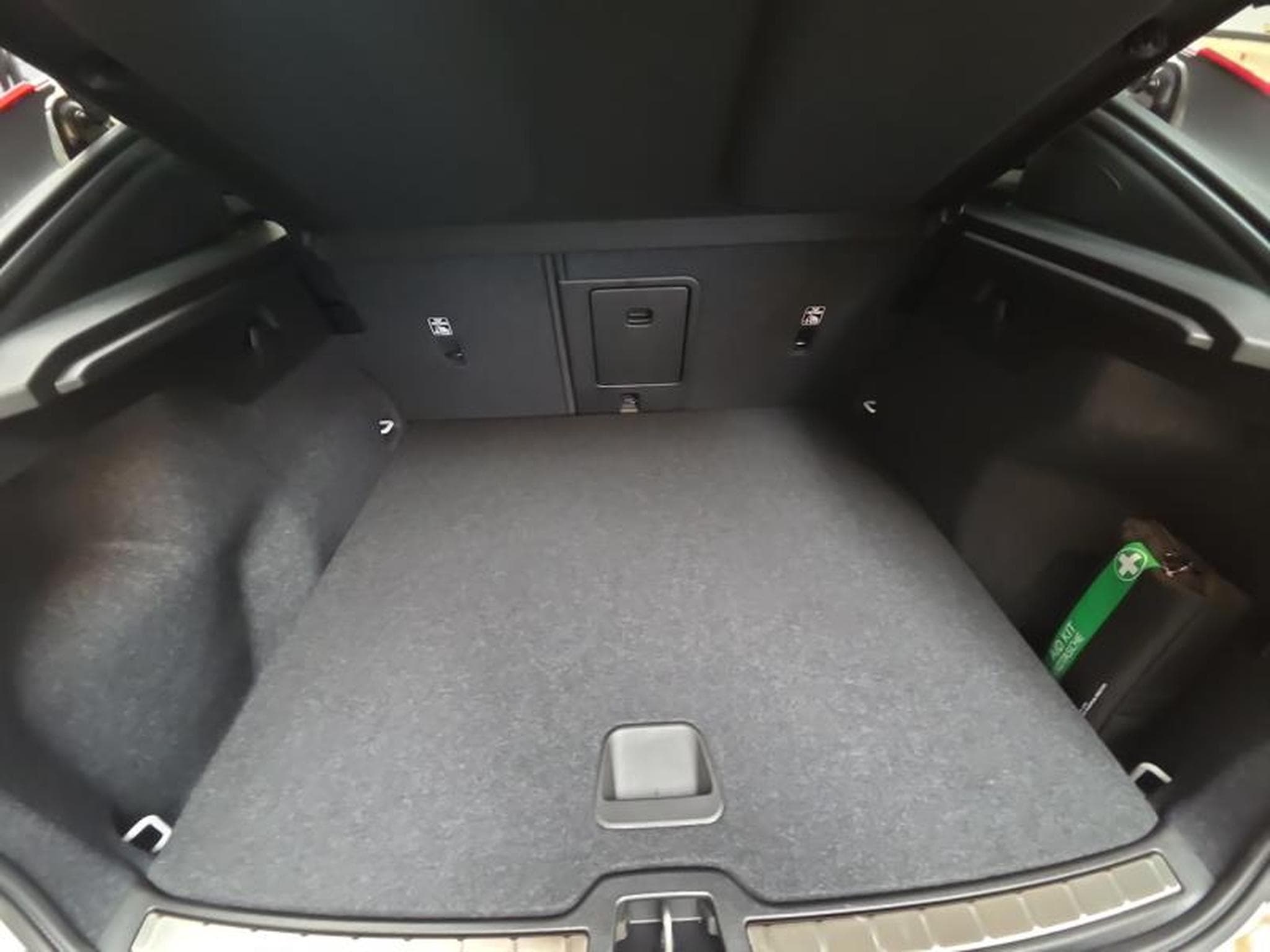 Volvo C40 Core Single Motor Extended Range (2025) - Photo 40