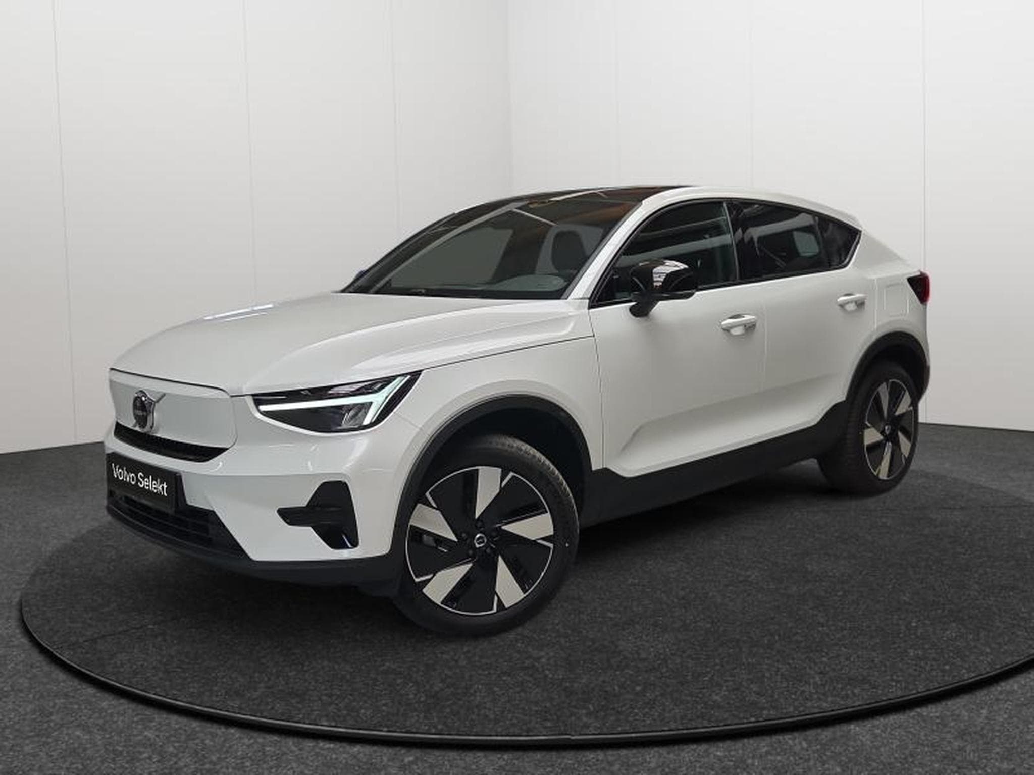 Volvo C40 Core Single Motor Extended Range (2025) - Photo 43