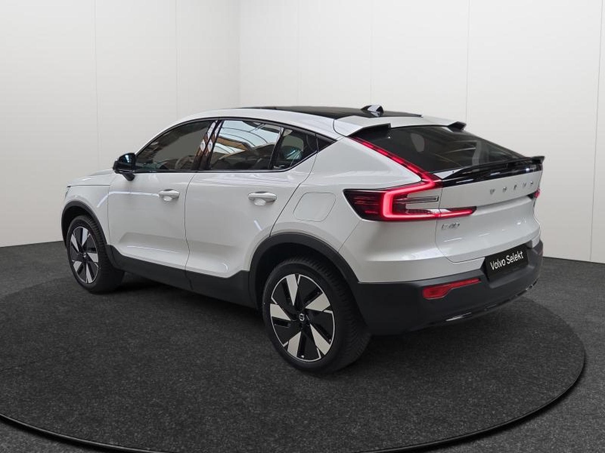 Volvo C40 Core Single Motor Extended Range (2025) - Photo 45
