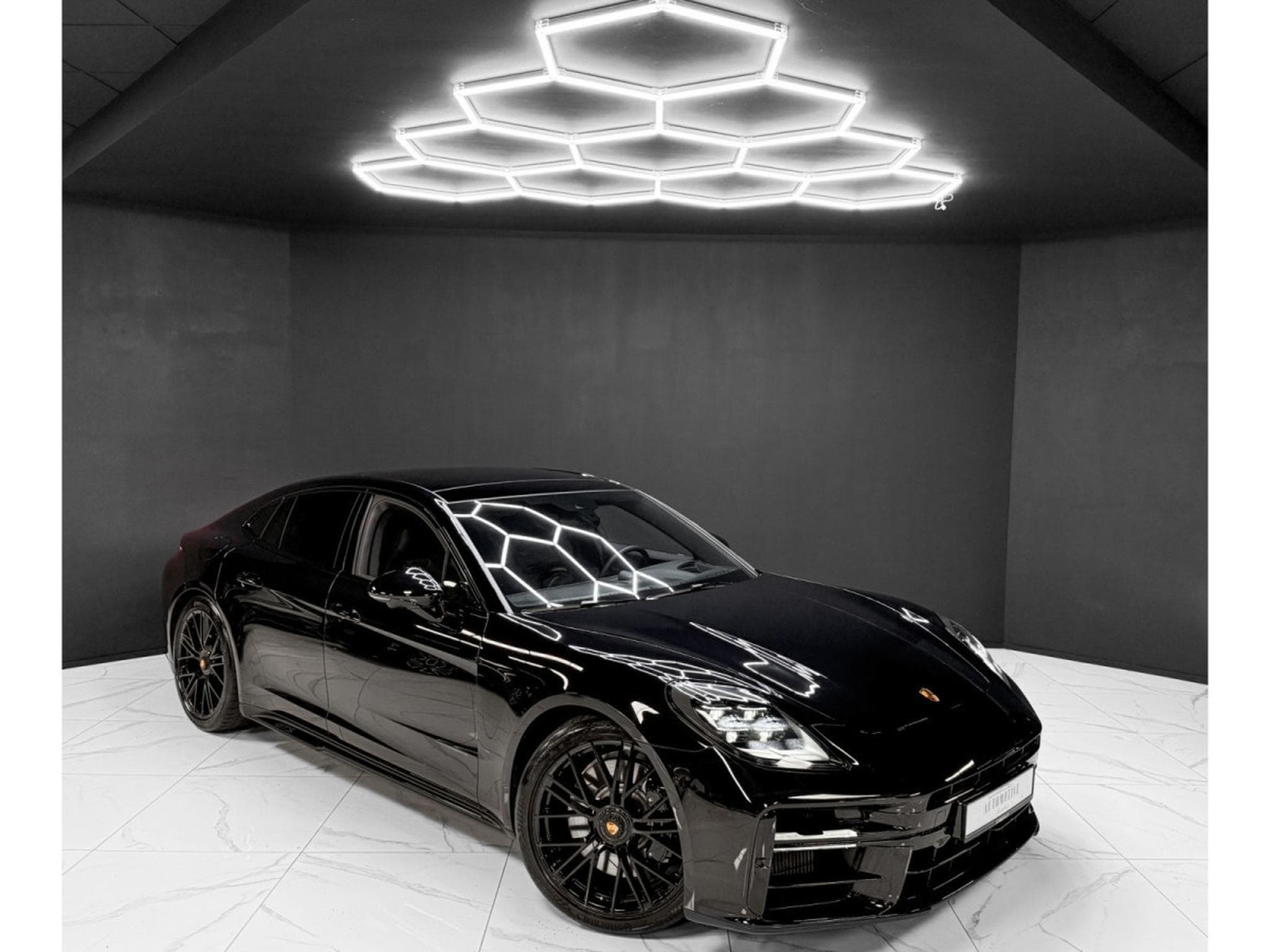 Porsche Panamera 4.0 V8 GTS / 5 SEATS / FULL (2025) - Photo 7