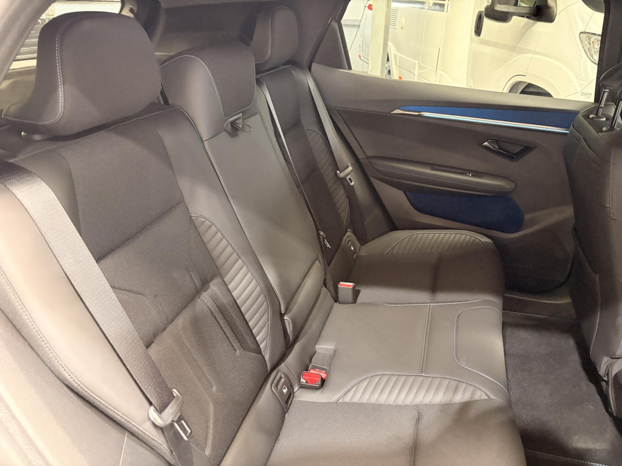 Renault Scenic E-TECH 220HP Esprit Alpine Long Range (2026) - Foto 10