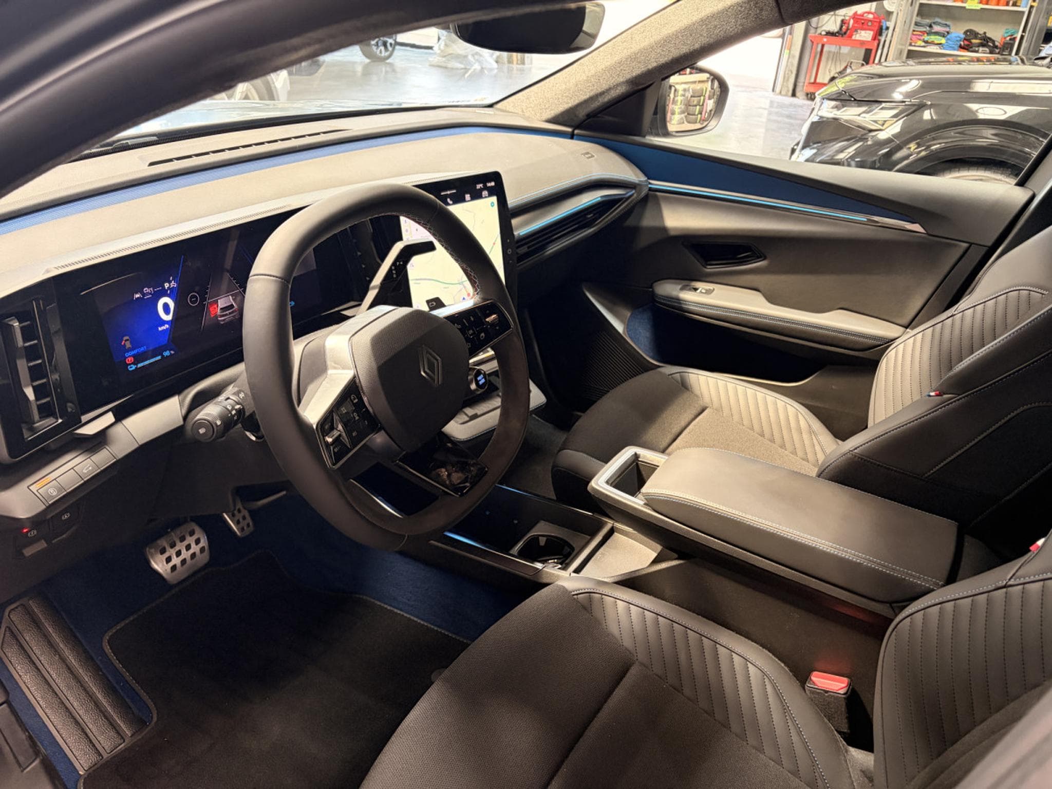 Renault Scenic E-TECH 220HP Esprit Alpine Long Range (2026) - Foto 8