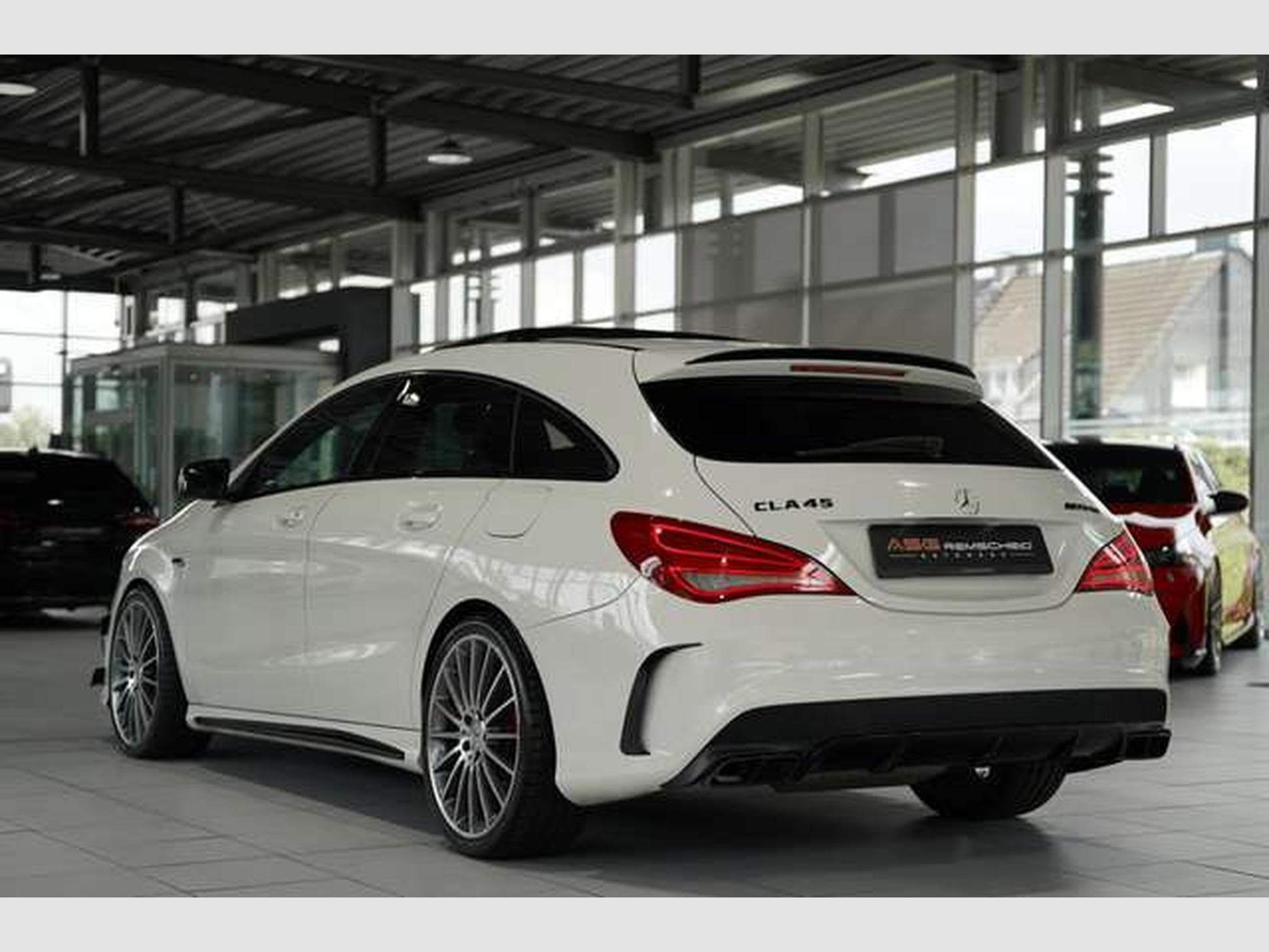 Mercedes CLA 45 AMG 4M *S-Abgas *H&K *Pano (2015) - Foto 10