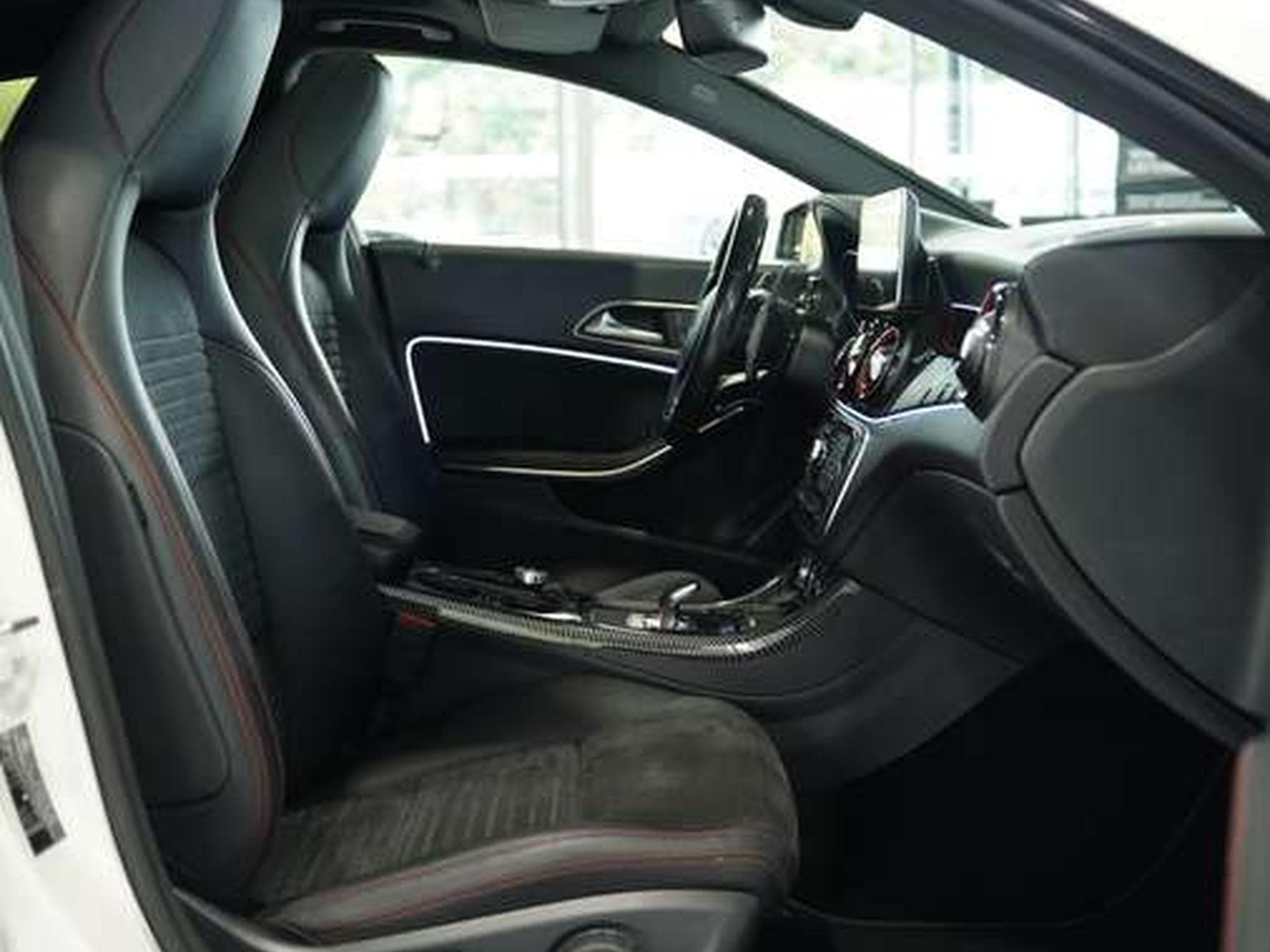 Mercedes CLA 45 AMG 4M *S-Abgas *H&K *Pano (2015) - Foto 16