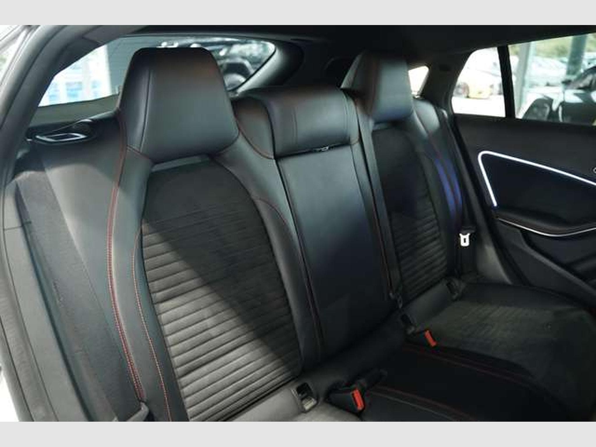 Mercedes CLA 45 AMG 4M *S-Abgas *H&K *Pano (2015) - Foto 23