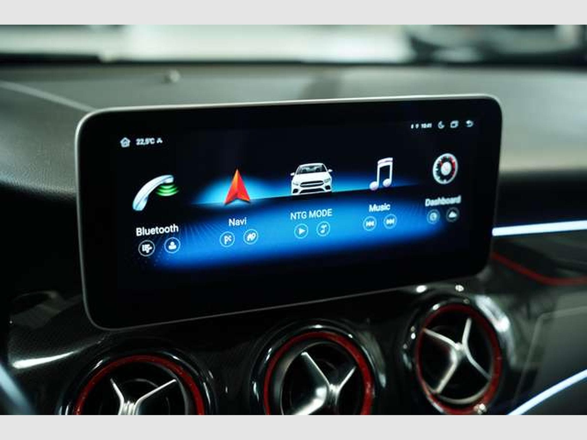 Mercedes CLA 45 AMG 4M *S-Abgas *H&K *Pano (2015) - Foto 32