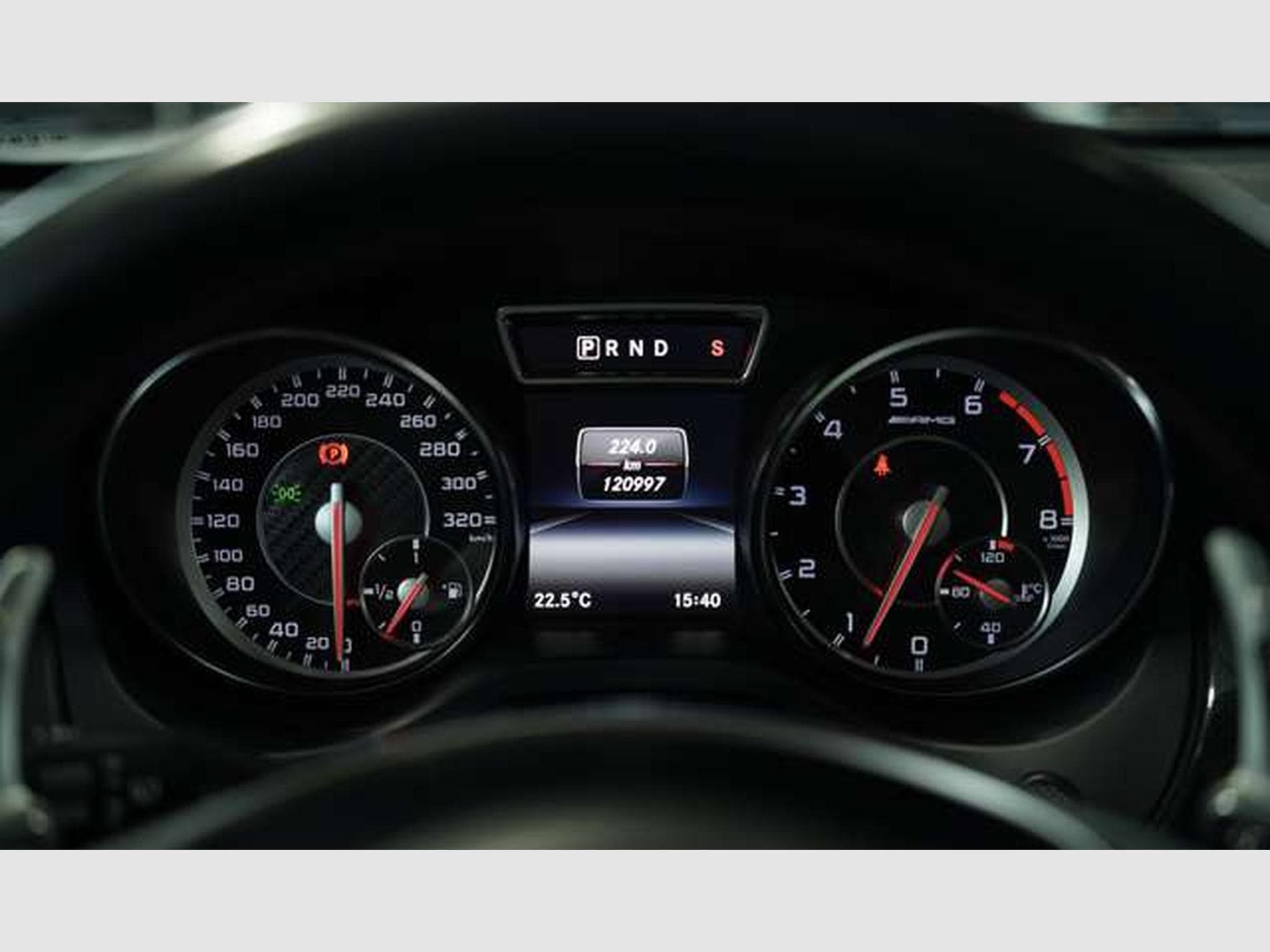 Mercedes CLA 45 AMG 4M *S-Abgas *H&K *Pano (2015) - Foto 38