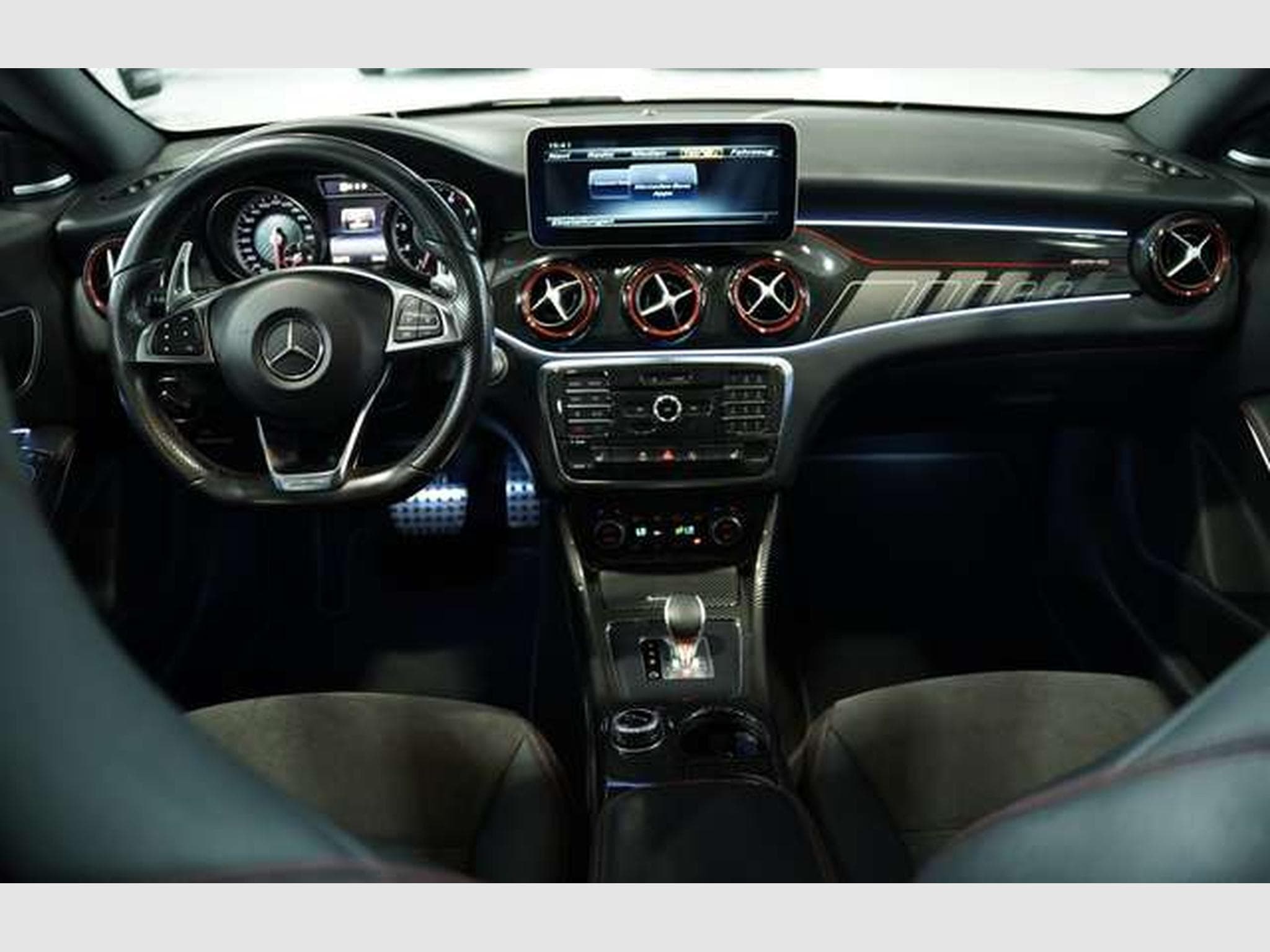 Mercedes CLA 45 AMG 4M *S-Abgas *H&K *Pano (2015) - Foto 40