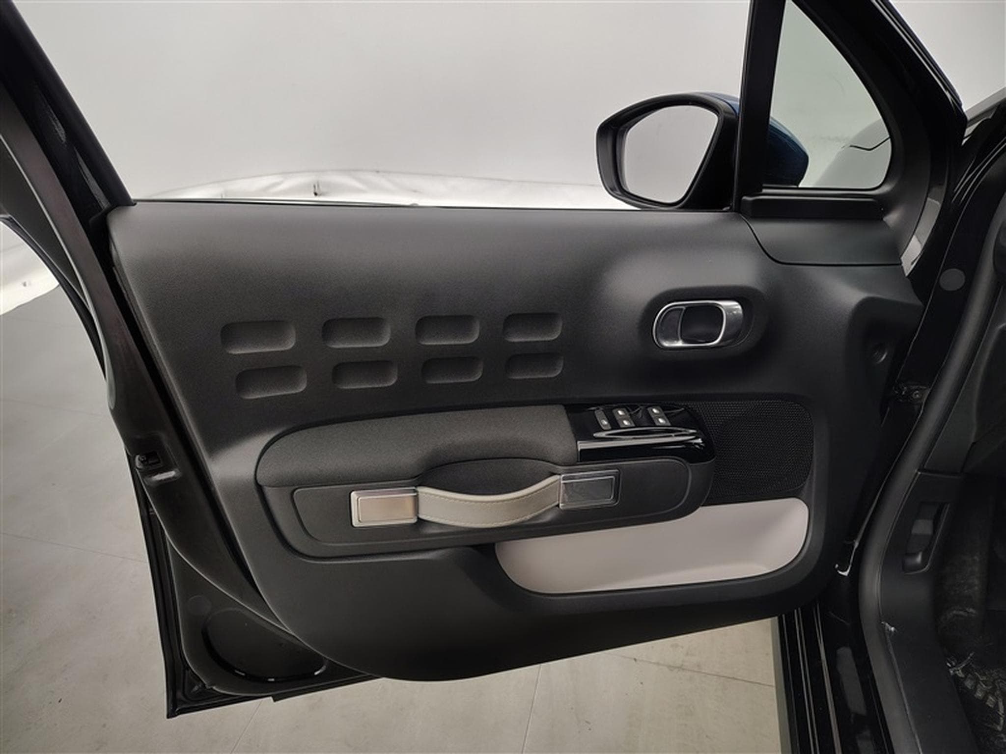 Citroen C3 1.2 PureTech Shine S&S°NAV°CARPLAY°CAM°FULL LED (2022) - Photo 16