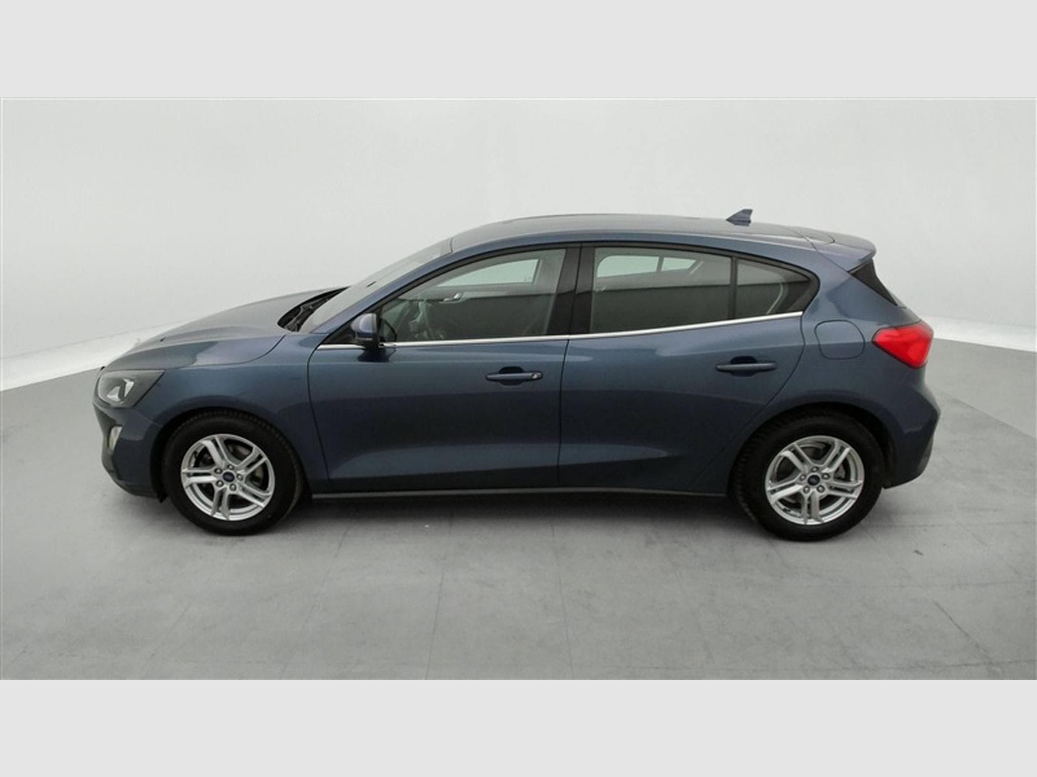 Ford Focus 1.0 EcoBoost Connected (EU6d) (2021) - Photo 3