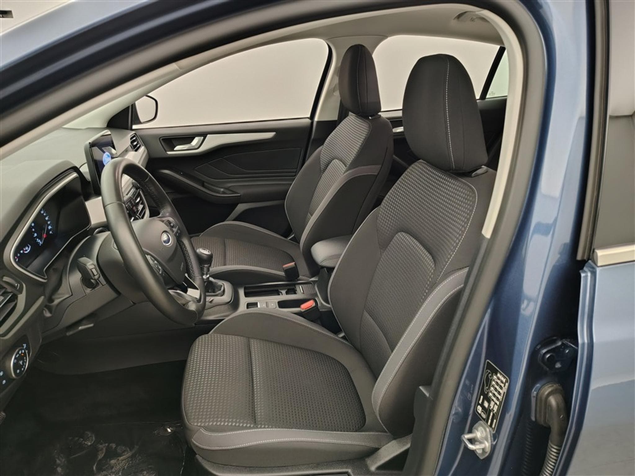 Ford Focus 1.0 EcoBoost Connected (EU6d) (2021) - Photo 7