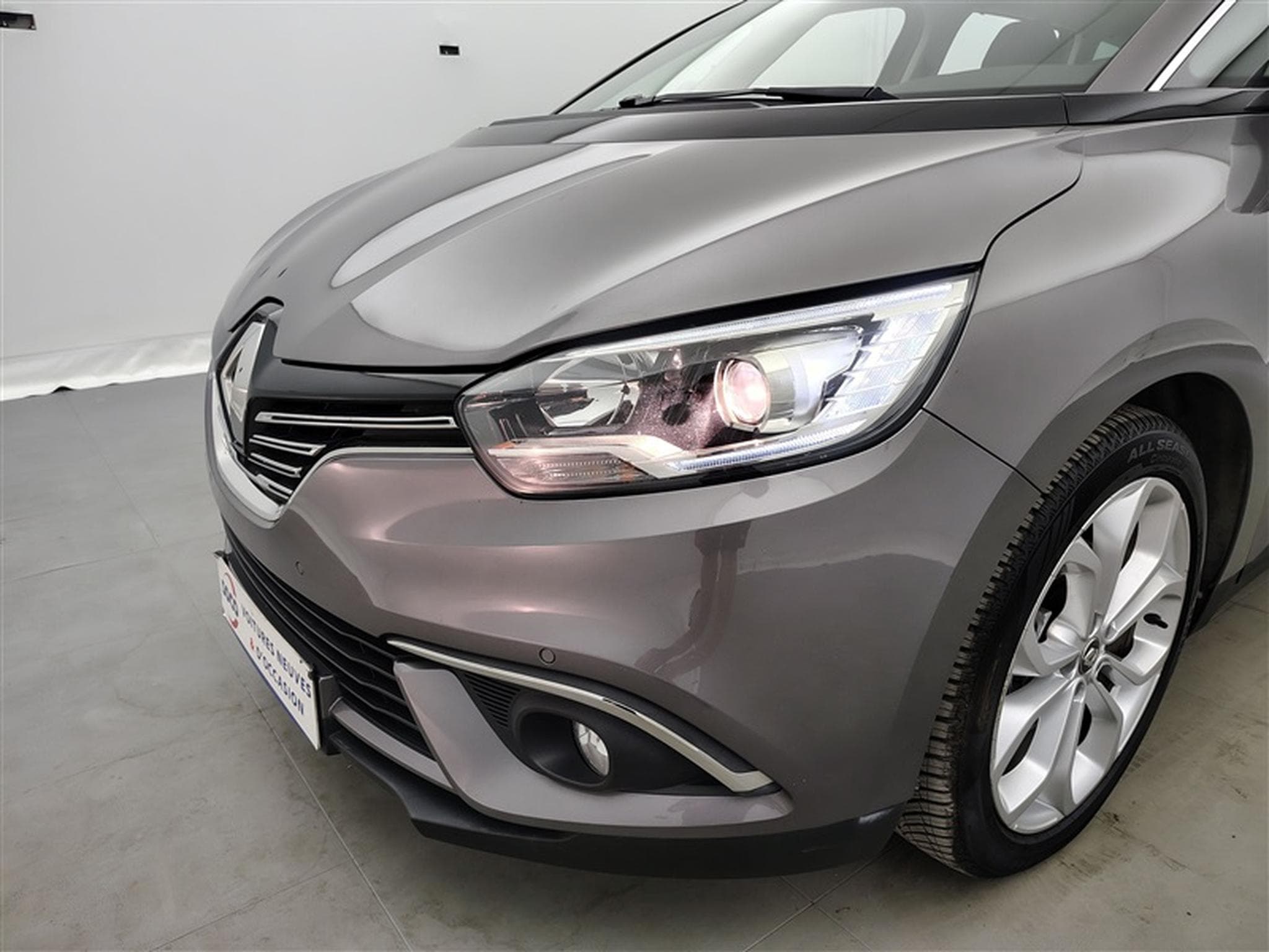 Renault Scenic 1.33 TCe Buisness GPF (EU6.2) (2019) - Photo 15