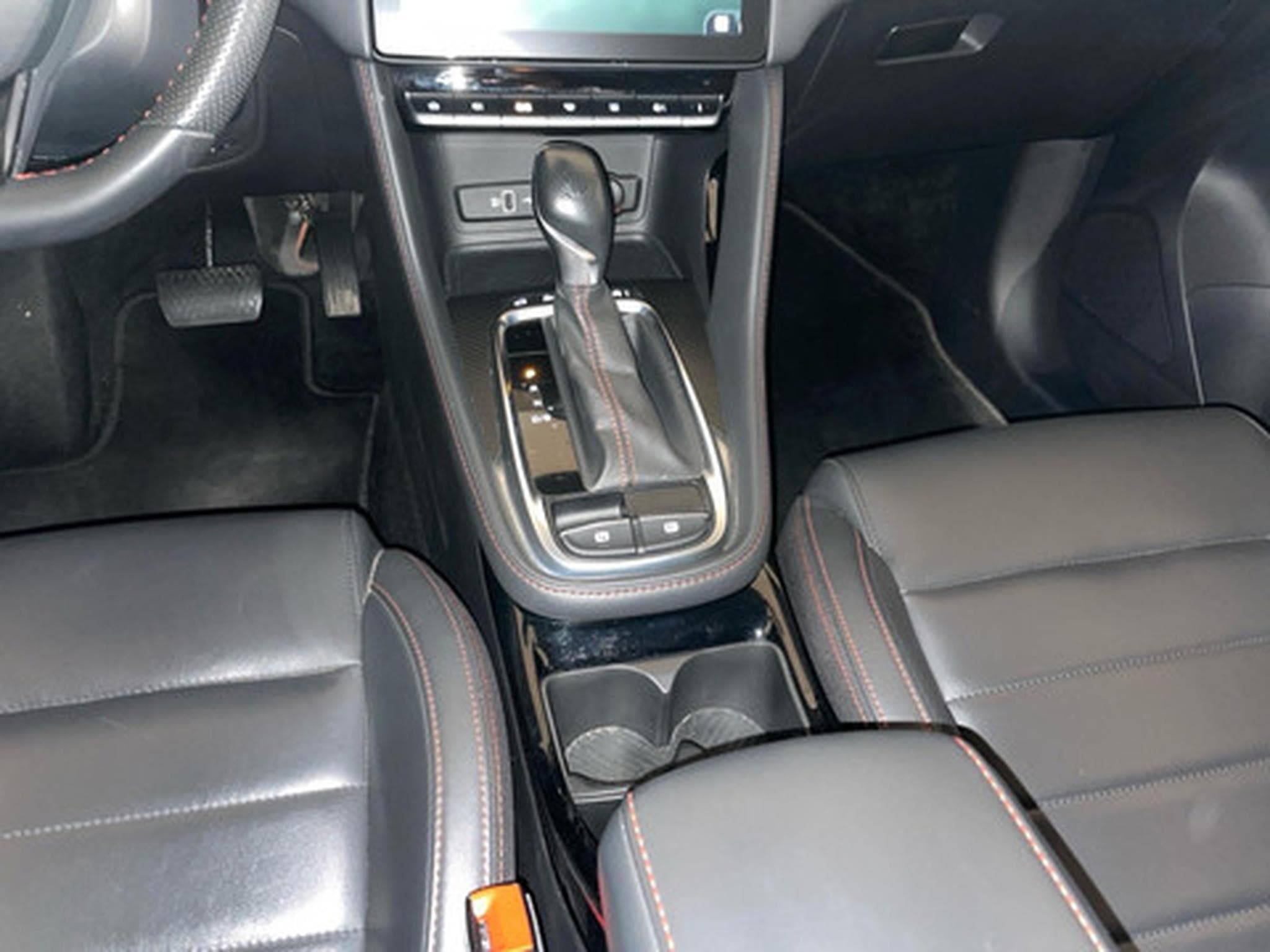 MG ZS 1.0 T-GDi AT LUXURY (2024) - Photo 10