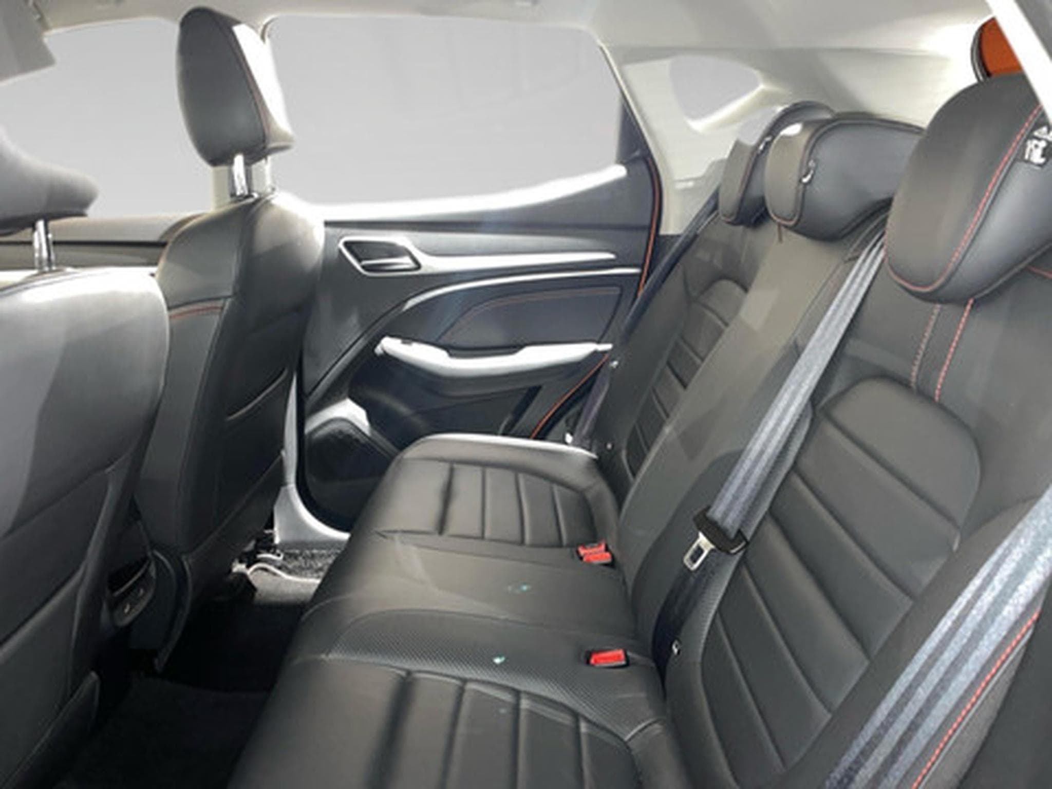 MG ZS 1.0 T-GDi AT LUXURY (2024) - Photo 11