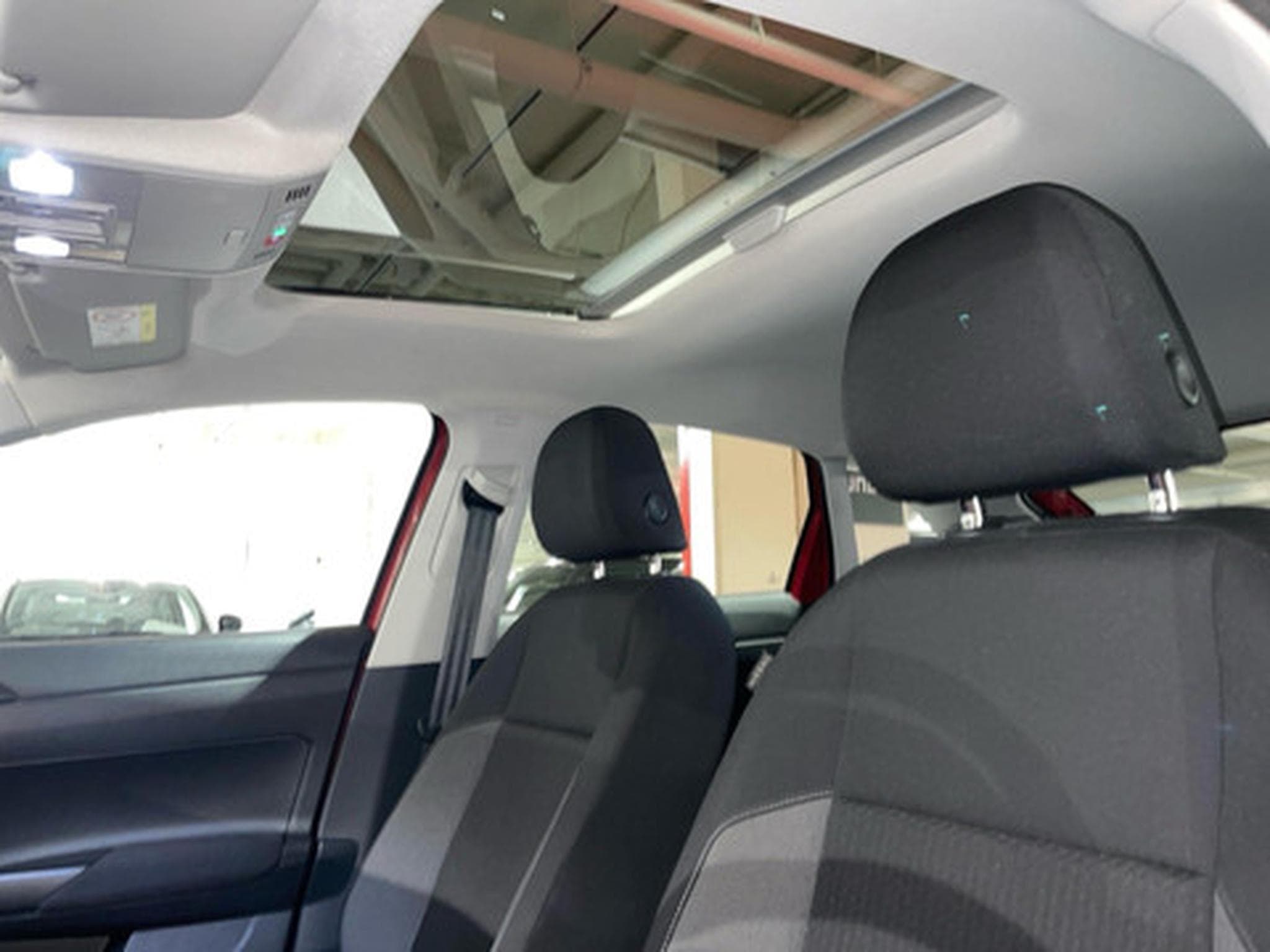 VW Taigo 1.0 TSI 81kW DSG (2022) - Photo 13