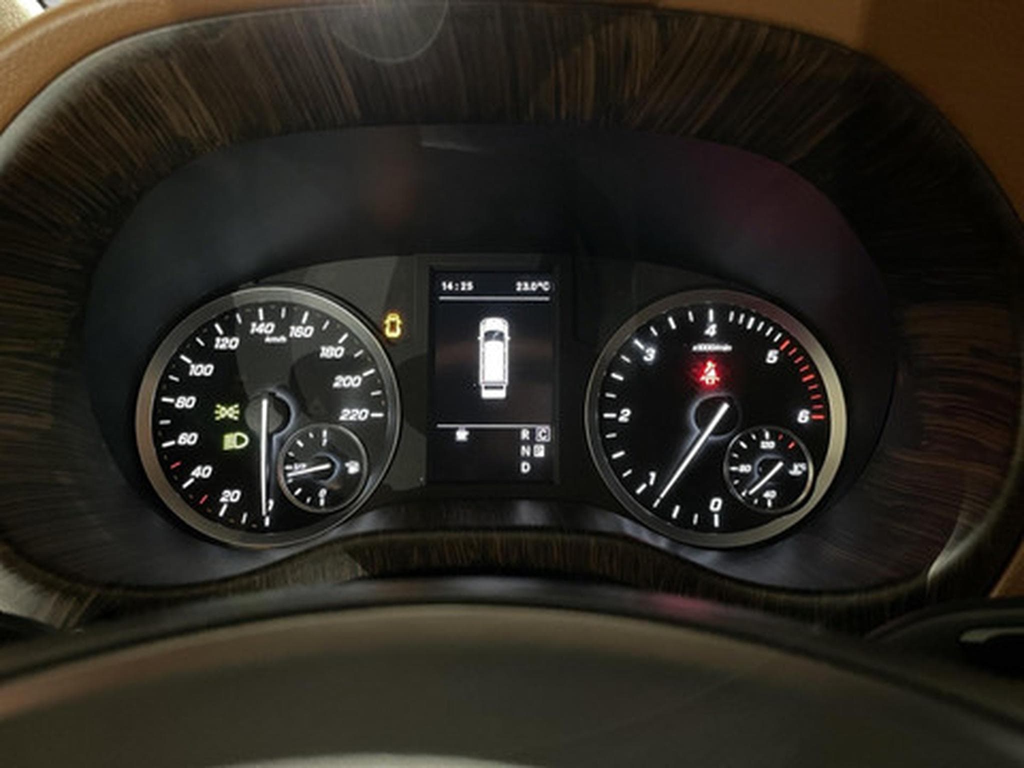 Mercedes Vito 2.0 Vito TOURER EDITION VIP 8 PLACES (2023) - Photo 2