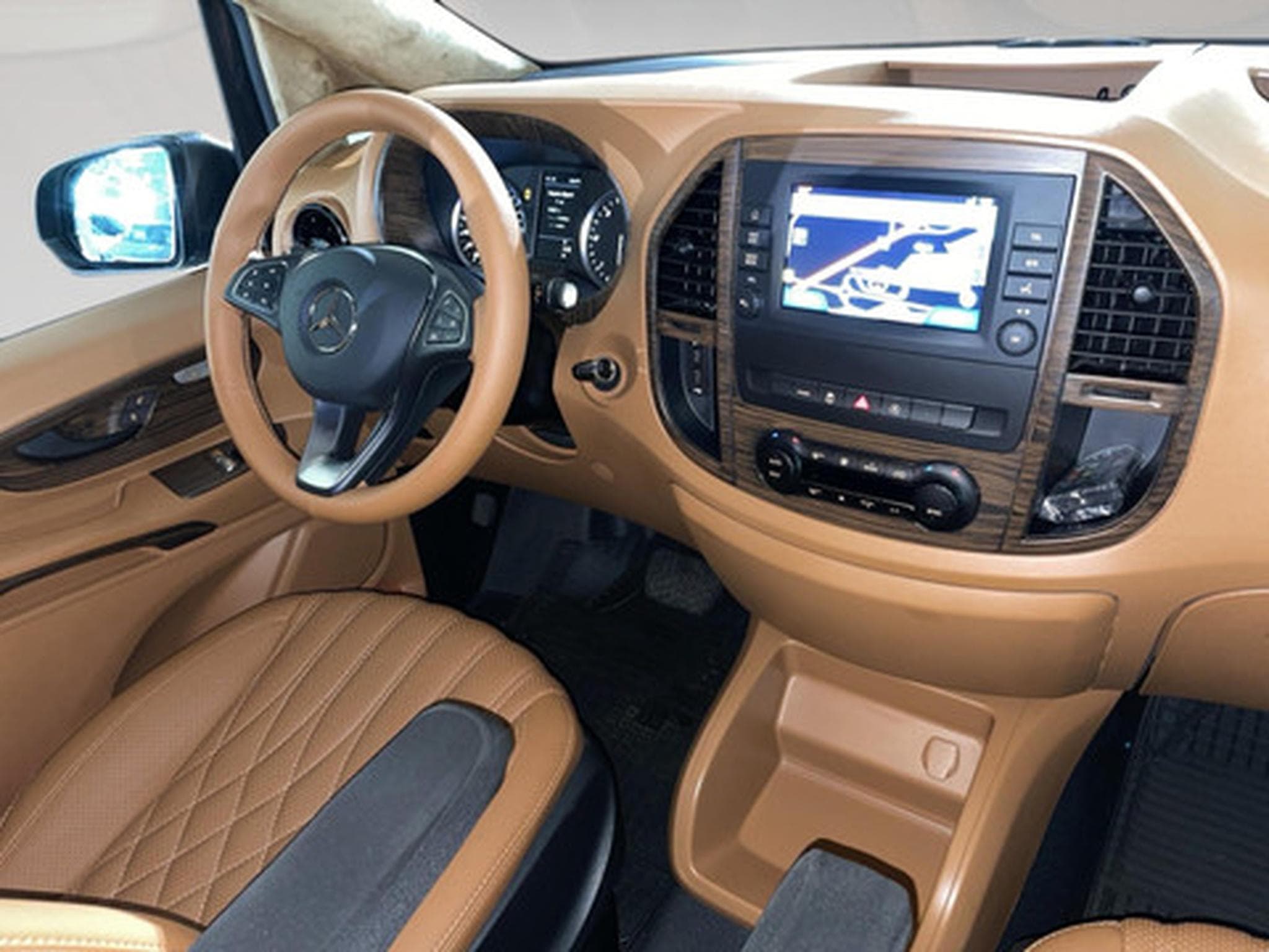 Mercedes Vito 2.0 Vito TOURER EDITION VIP 8 PLACES (2023) - Photo 7