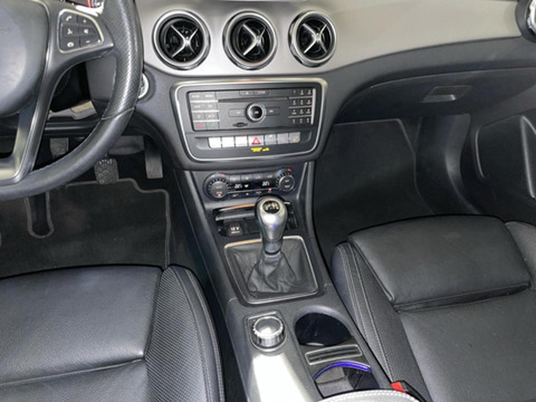 Mercedes GLA 200 GLA d DCT PACK URBAN (2017) - Foto 10