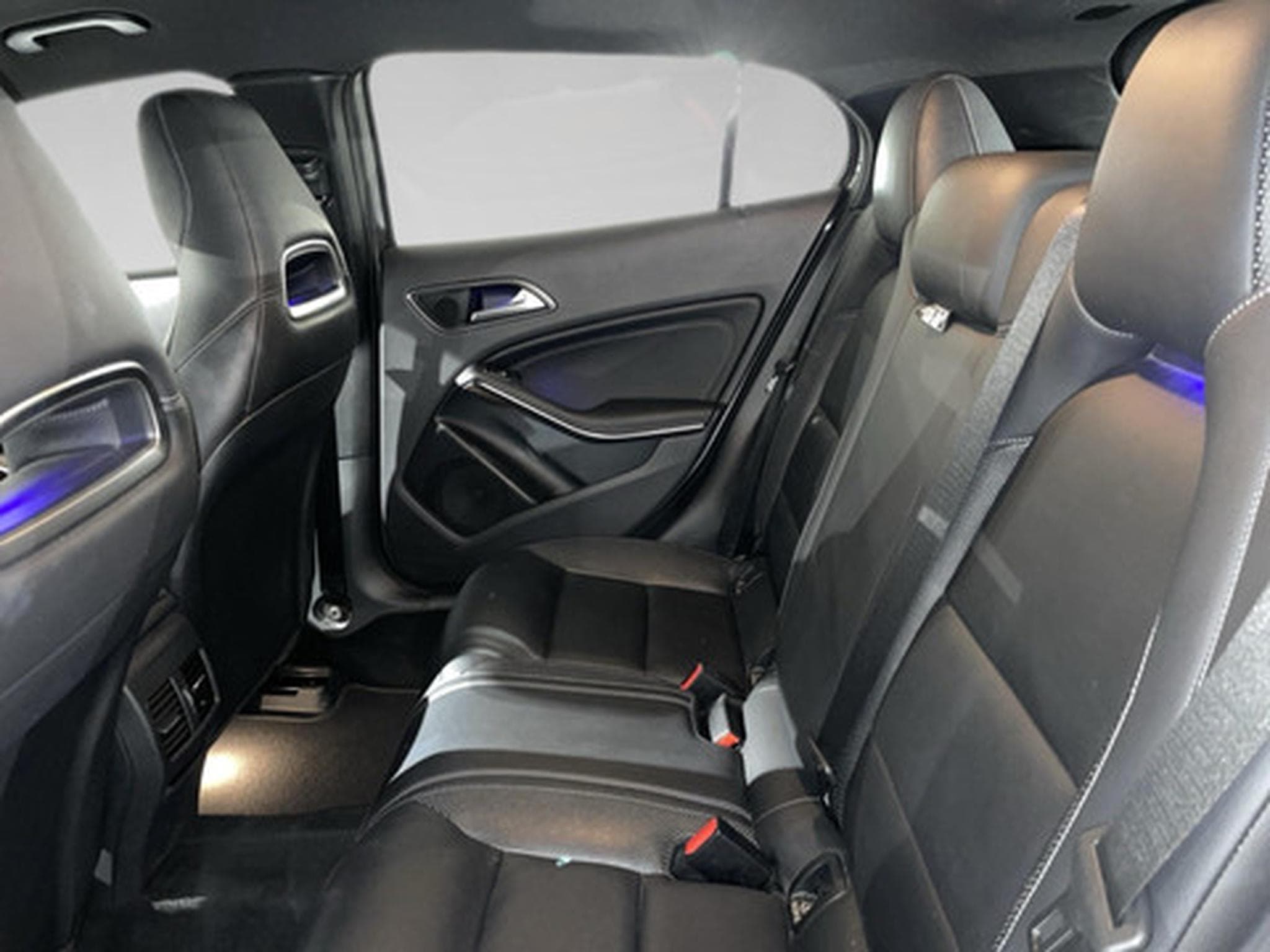 Mercedes GLA 200 GLA d DCT PACK URBAN (2017) - Foto 11