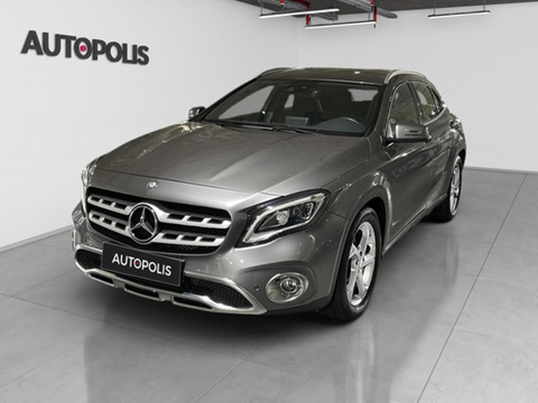 Mercedes GLA 200 GLA d DCT PACK URBAN (2017) - Foto 17