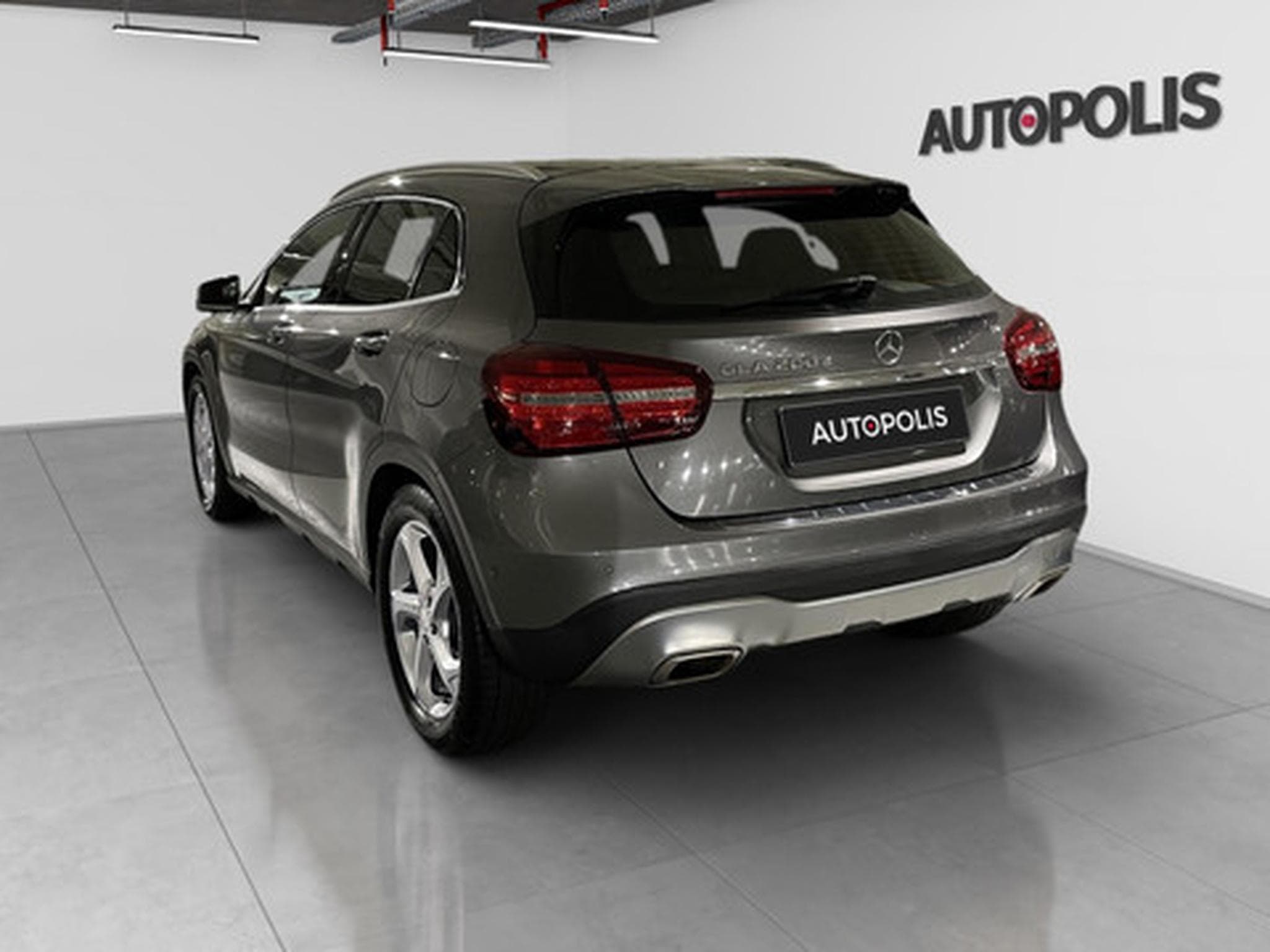 Mercedes GLA 200 GLA d DCT PACK URBAN (2017) - Foto 18
