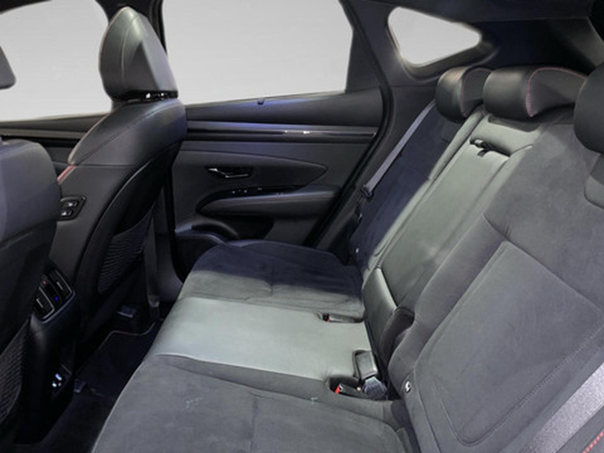 Hyundai Tucson 1.6 T-GDi Hybrid Shine N-LINE (2021) - Photo 11
