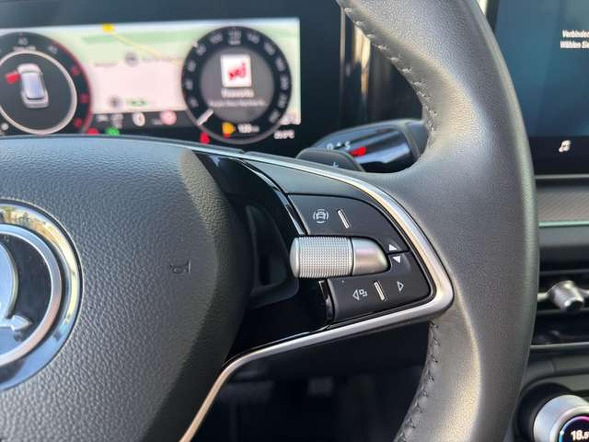 Skoda Kodiaq 2.0 TDI Selection/Komfort-P./AHK/Nav/LED (2024) - Photo 15