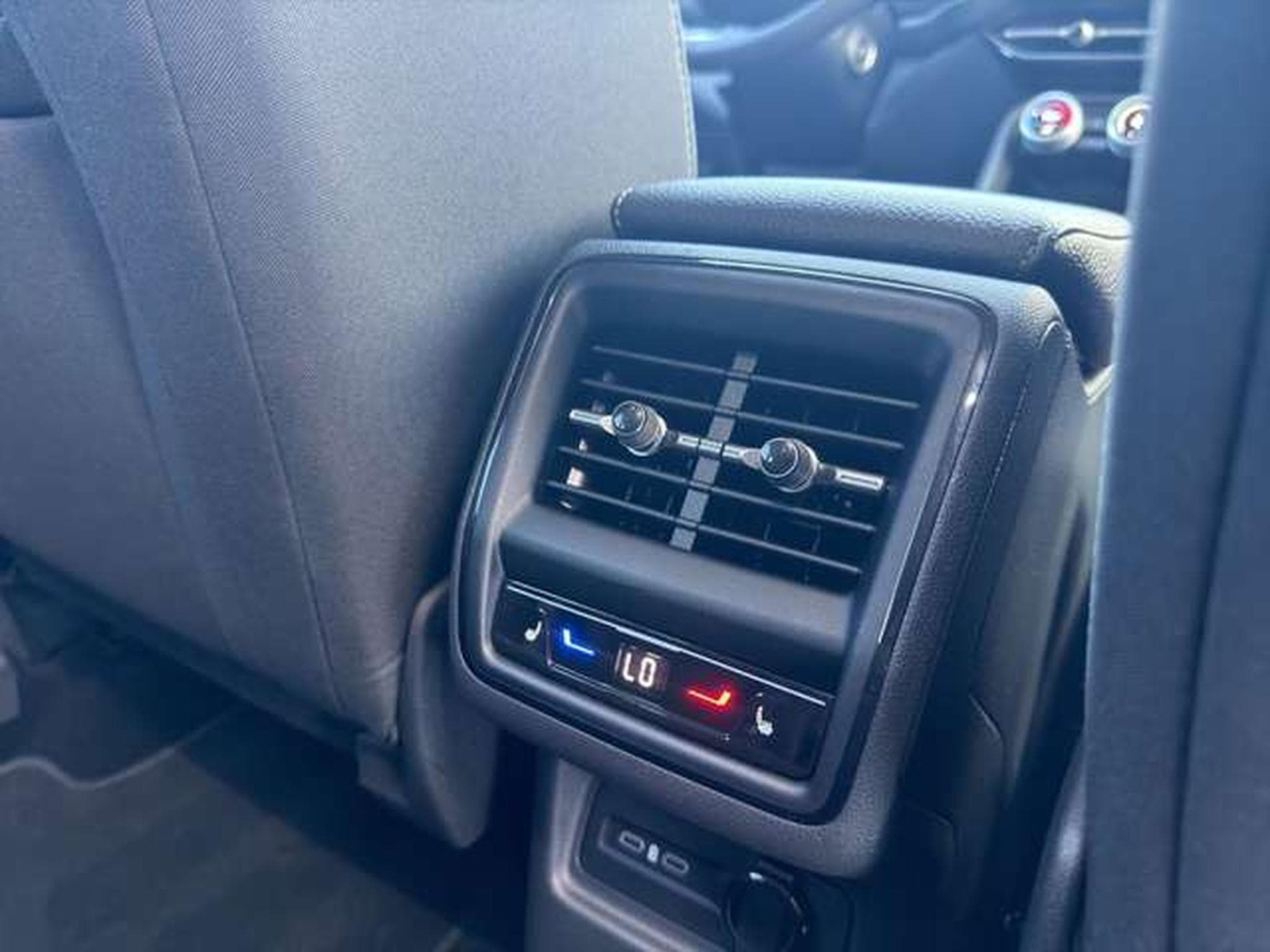 Skoda Kodiaq 2.0 TDI Selection/Komfort-P./AHK/Nav/LED (2024) - Photo 27