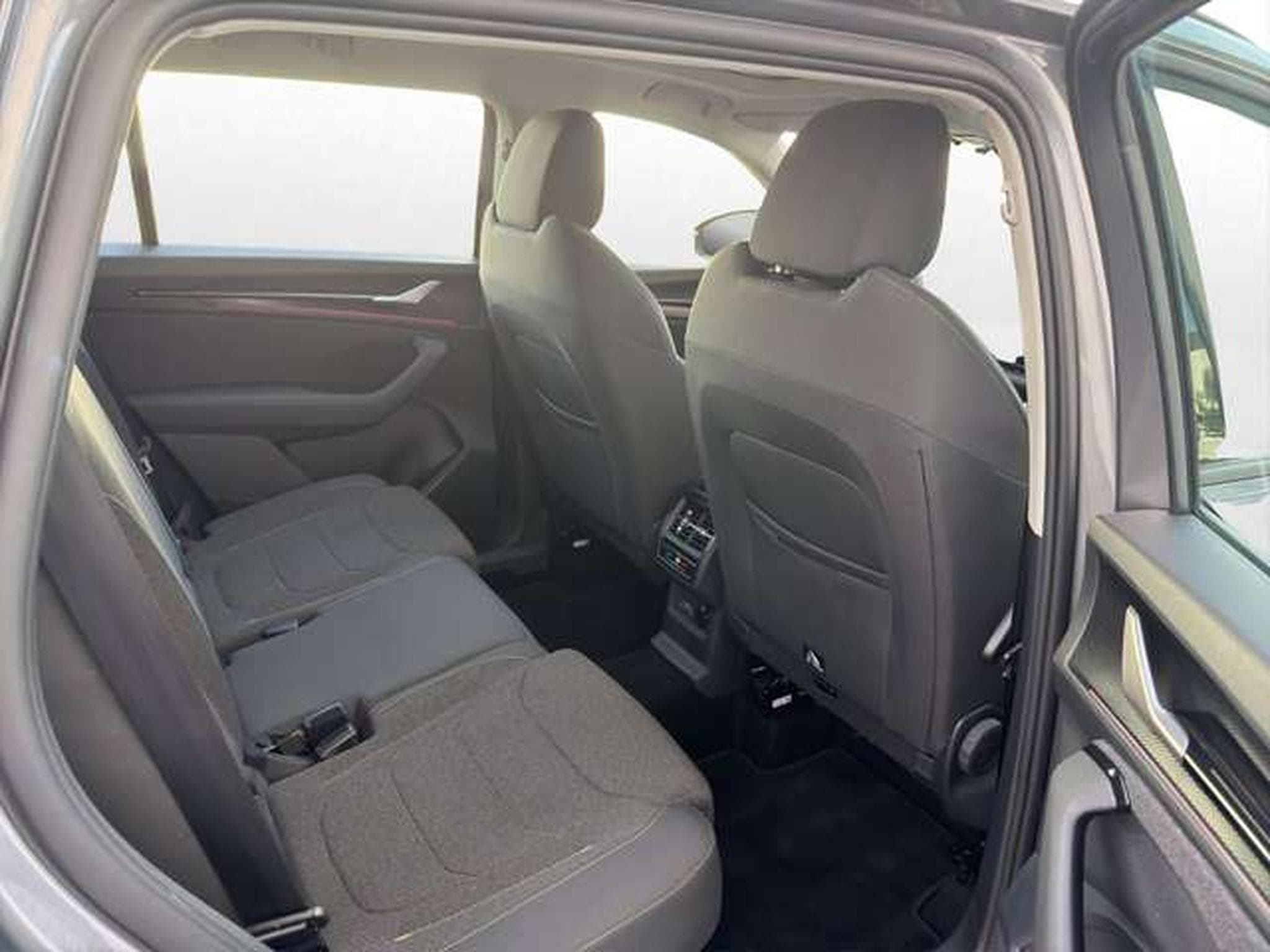 Skoda Kodiaq 2.0 TDI DSG Selection/Nav/ACC/Pano/Side-A (2025) - Photo 20