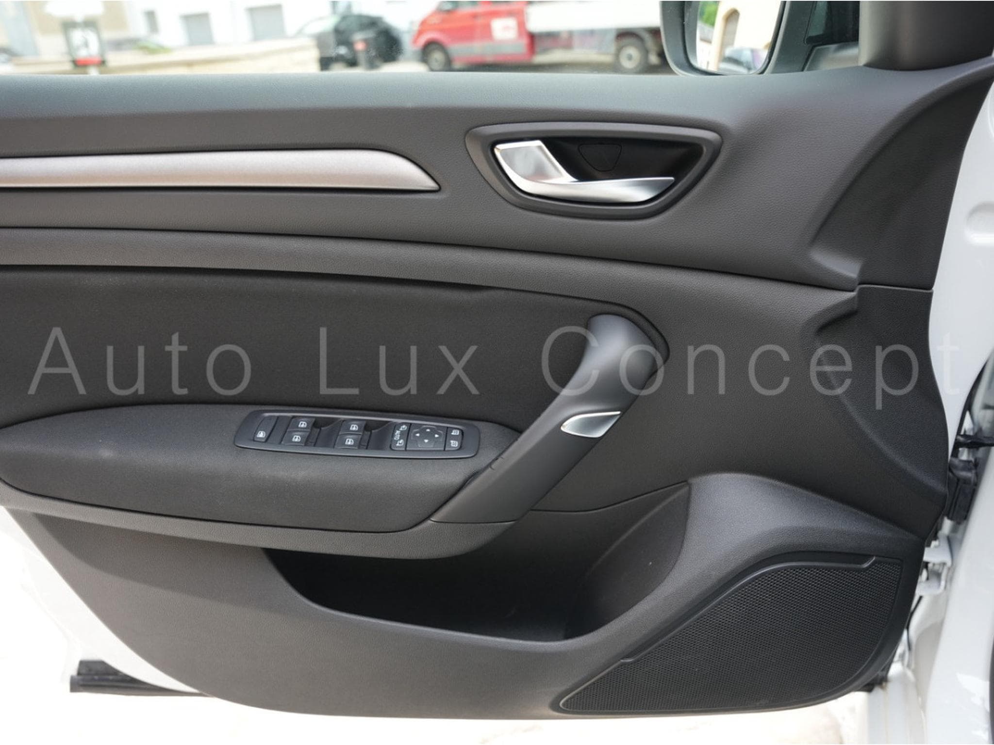 Renault Megane 1.5 dCi 115 EDC7 Equilibre (2024) - Photo 14