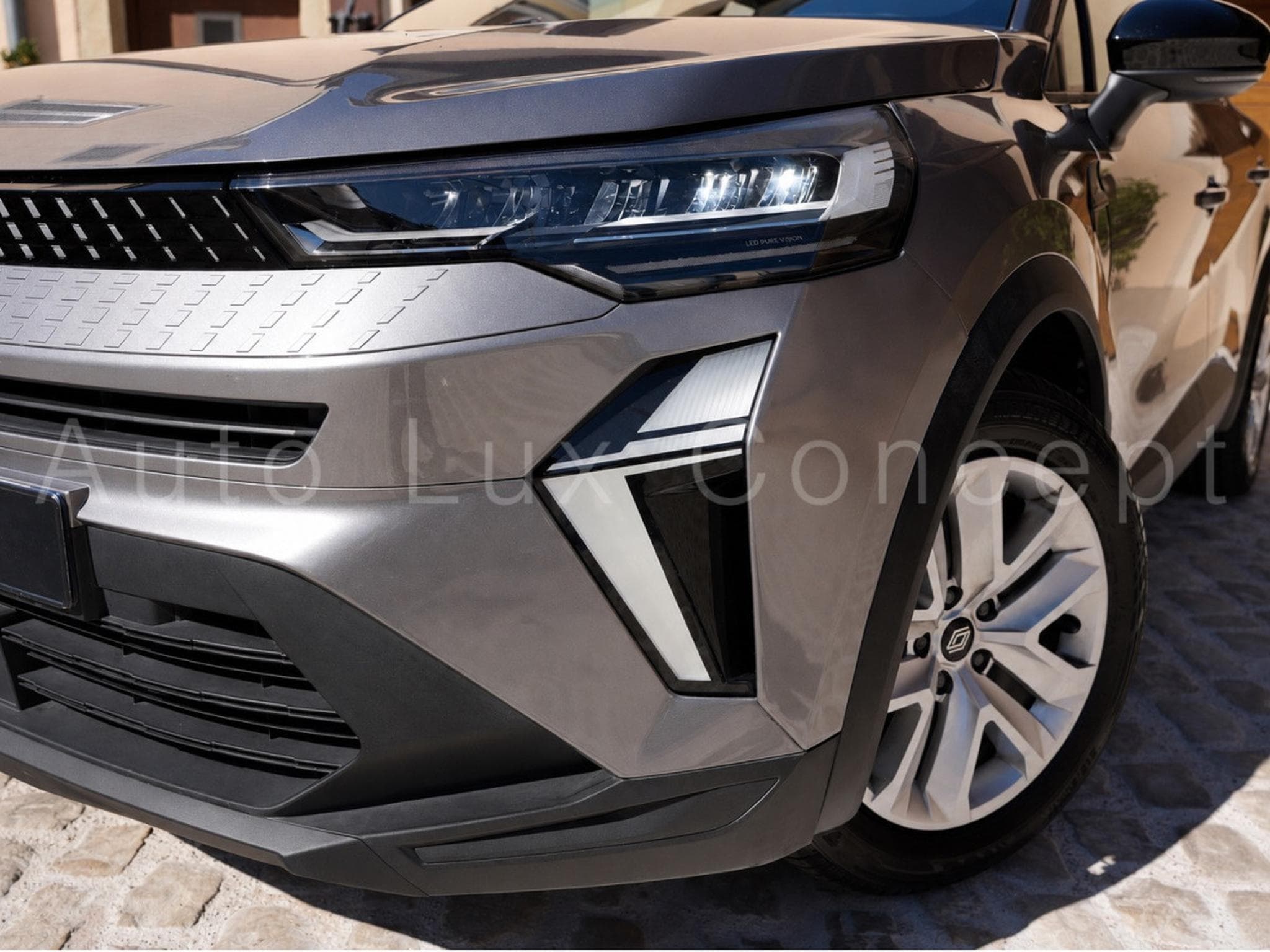 Renault Captur Eco-G 100 Evolution (2025) - Photo 10
