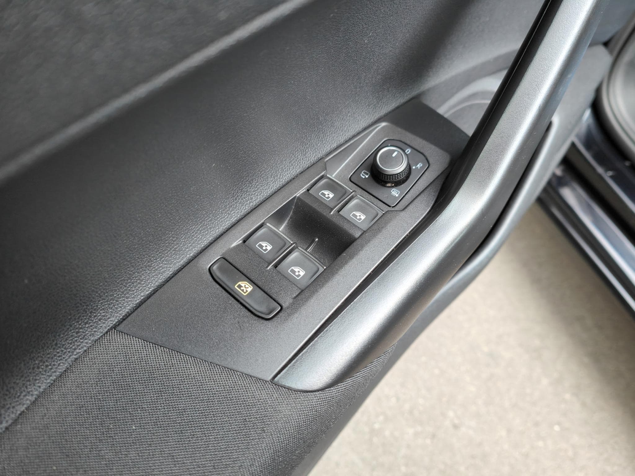 VW Polo 1.6 TDI CARPLAY BLUETOOTH CAMERA CAPTEUR AV/ARR (2020) - Foto 12