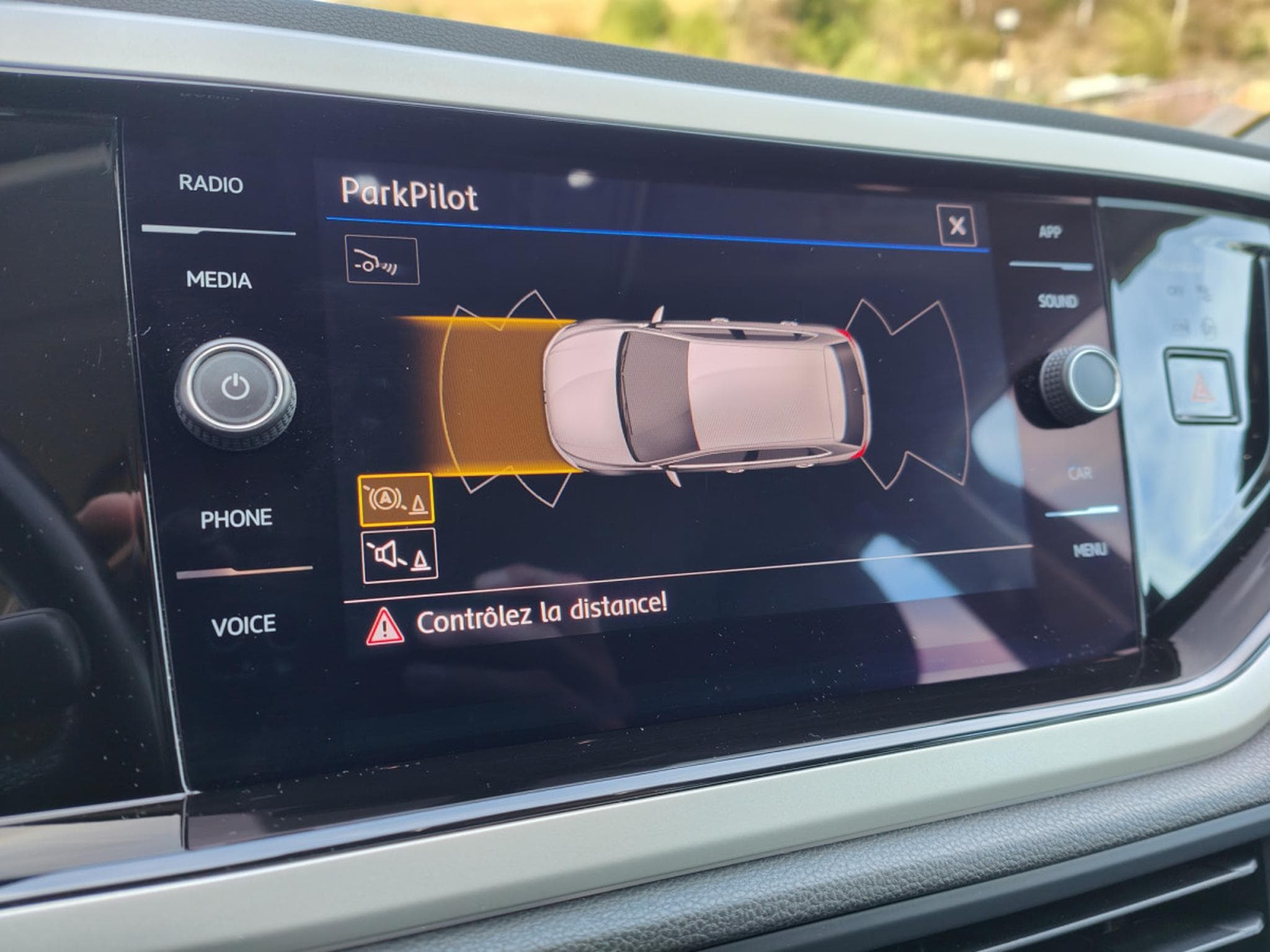 VW Polo 1.6 TDI CARPLAY BLUETOOTH CAMERA CAPTEUR AV/ARR (2020) - Foto 15