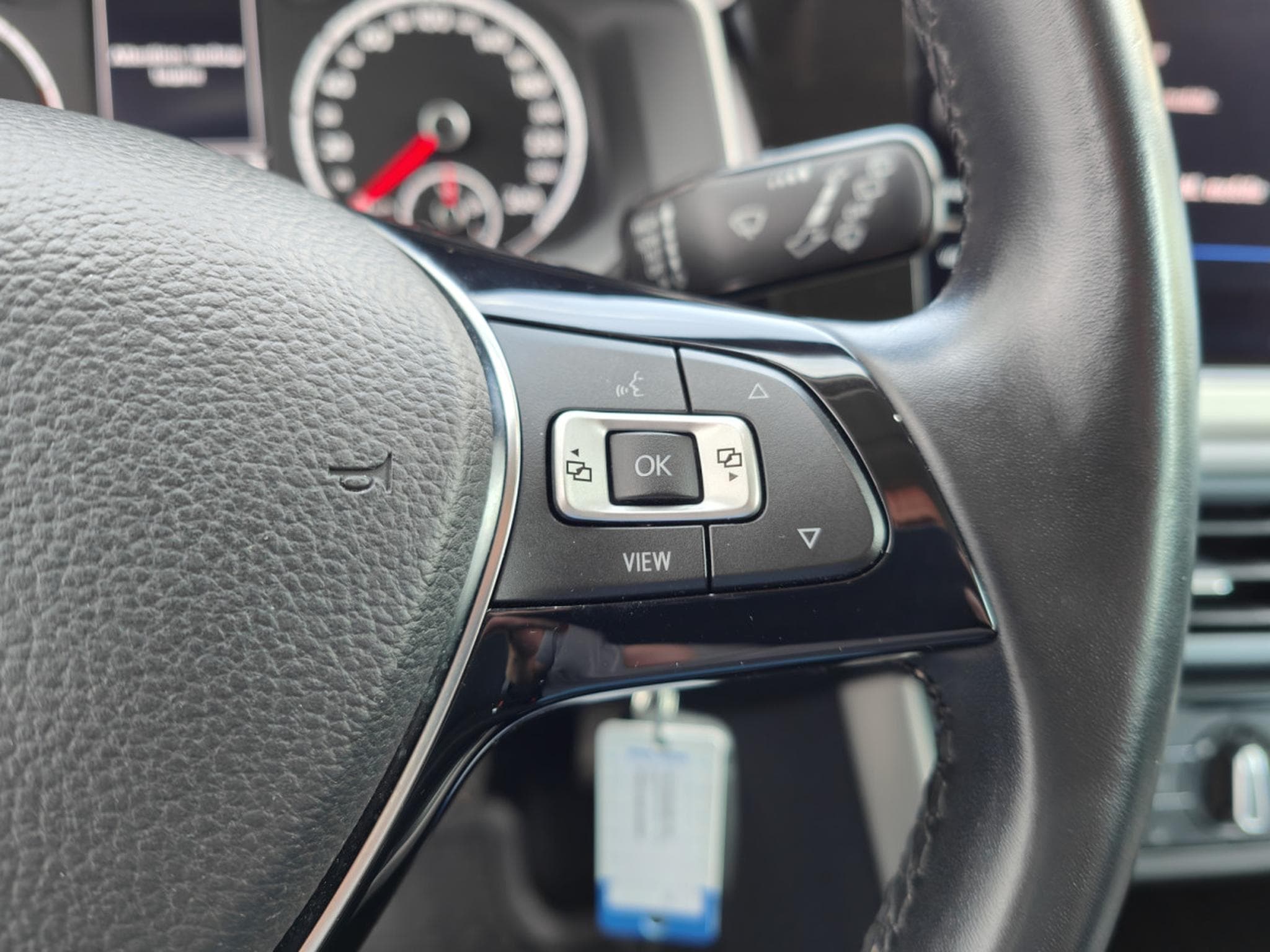 VW Polo 1.6 TDI CARPLAY BLUETOOTH CAMERA CAPTEUR AV/ARR (2020) - Foto 18