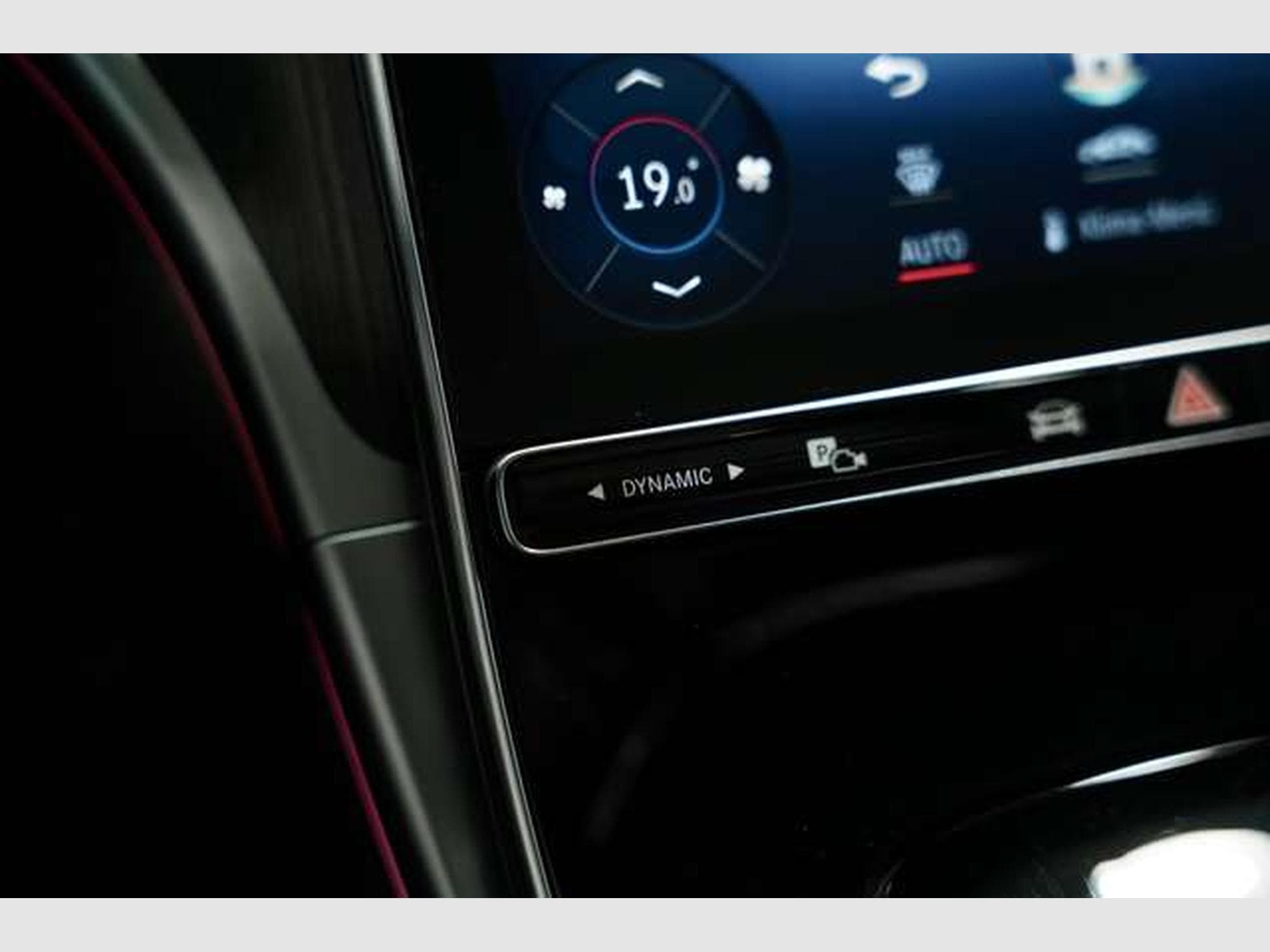 Mercedes C 300 d T AMG Line *2.H *19*Distr.*Digital*Pano (2024) - Photo 27
