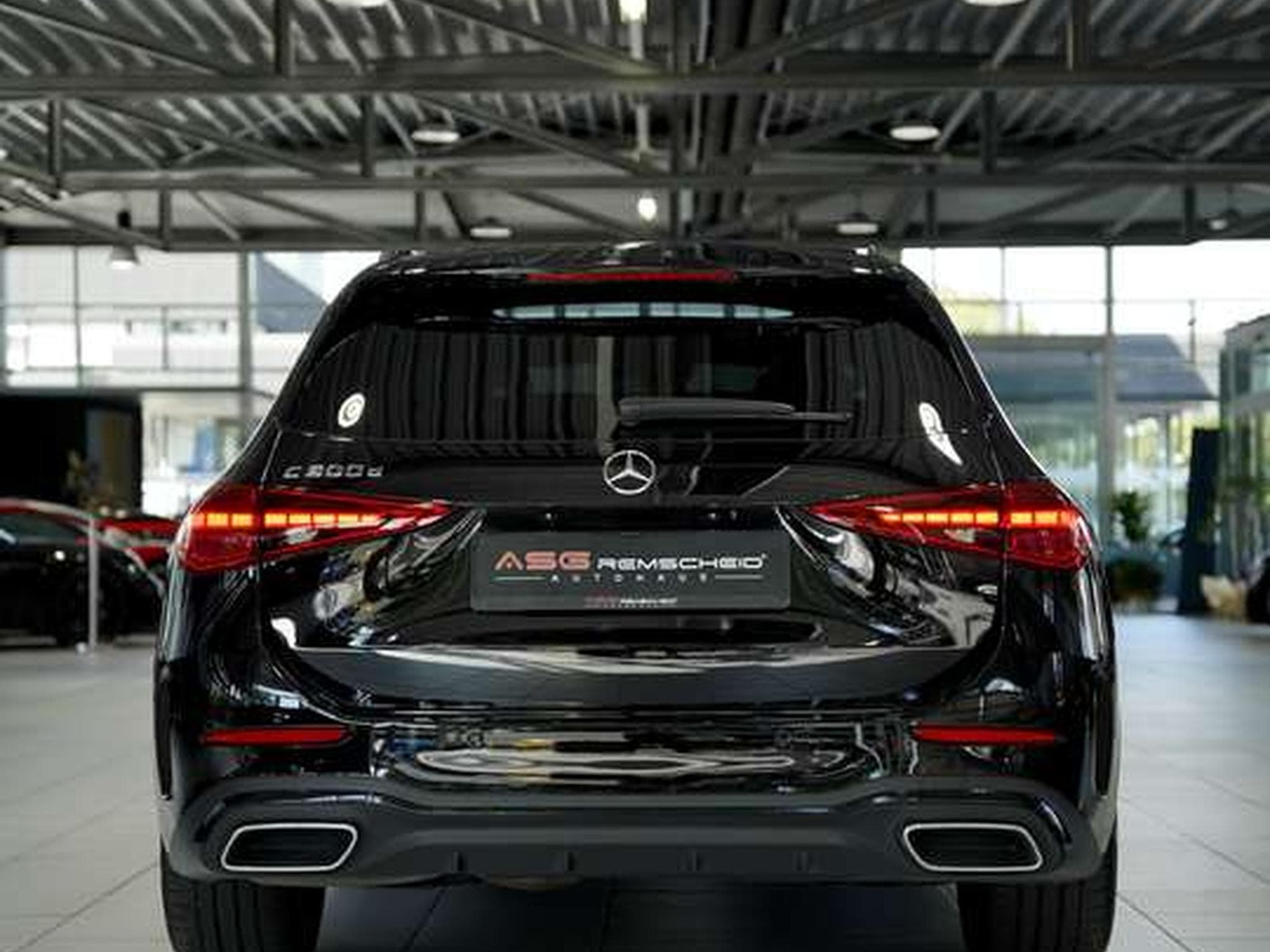 Mercedes C 300 d T AMG Line *2.H *19*Distr.*Digital*Pano (2024) - Photo 9